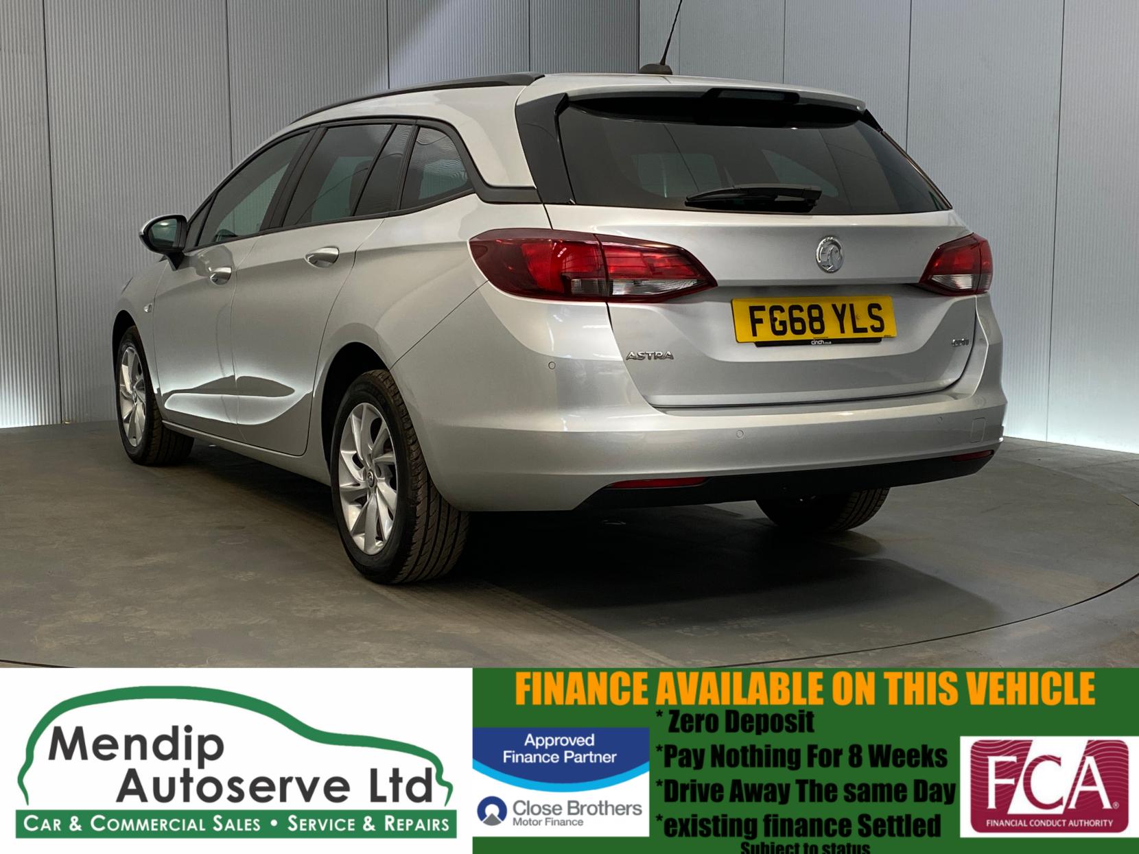 Vauxhall Astra 1.6 CDTi BlueInjection Tech Line Nav Sports Tourer 5dr Diesel Manual Euro 6 (s/s) (136 ps)