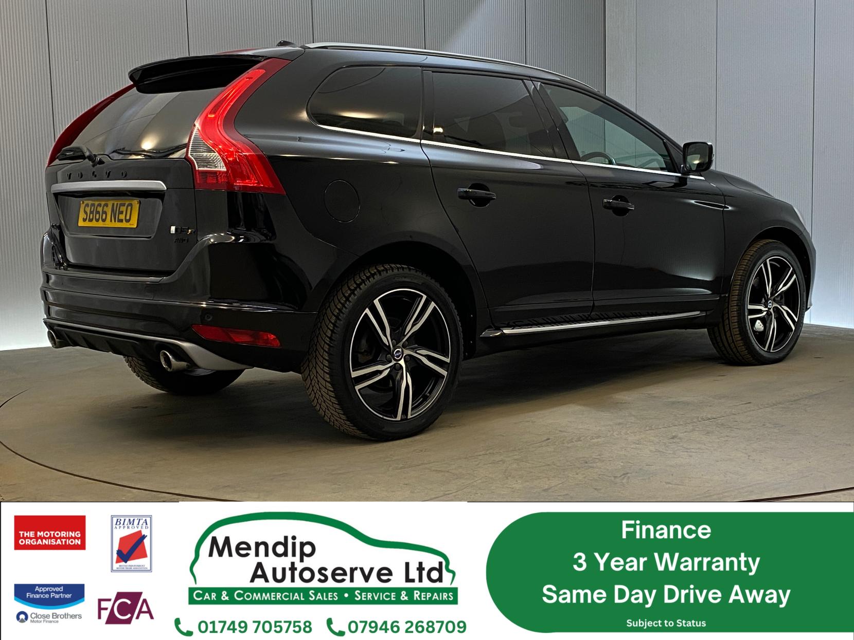 Volvo XC60 2.4 D5 R-Design Lux Nav SUV 5dr Diesel Auto AWD Euro 6 (s/s) (220 ps)