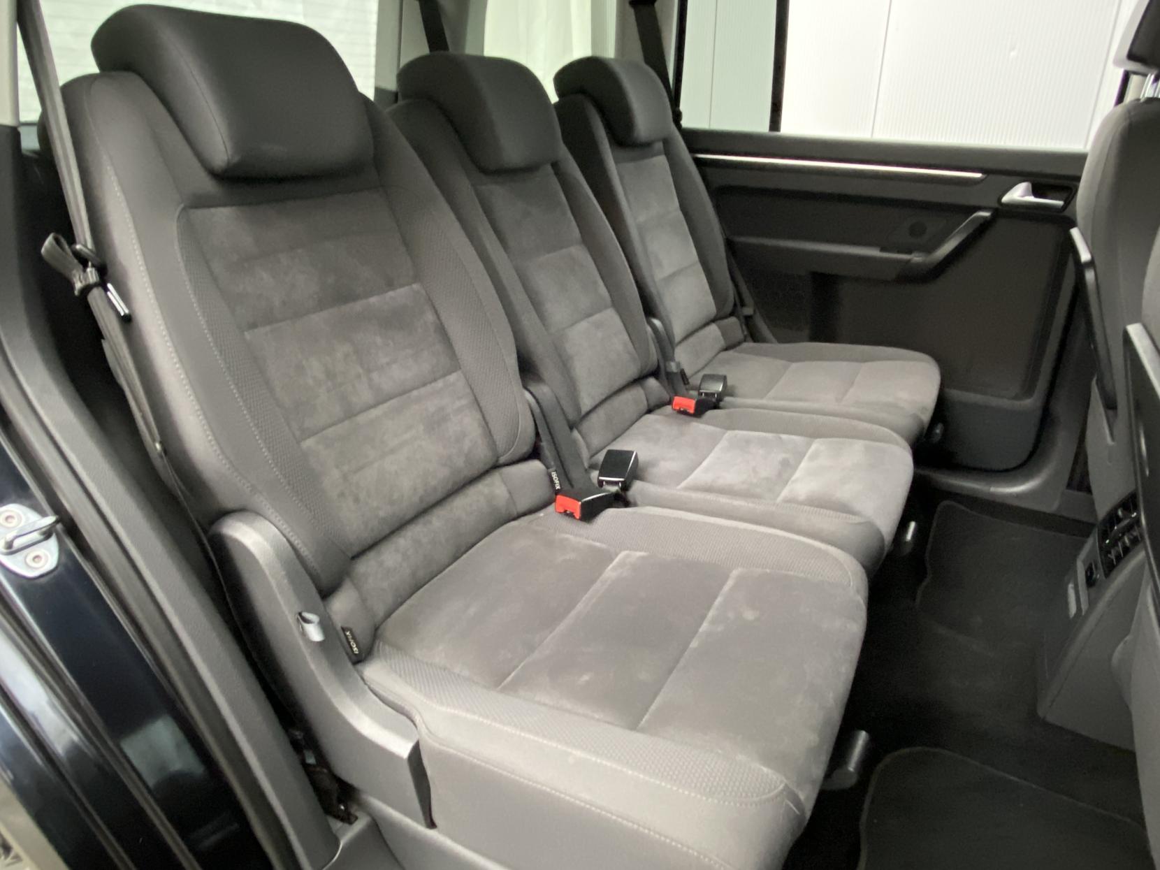 Volkswagen Touran 1.4 TSI SE MPV 5dr Petrol DSG Euro 5 (140 ps)