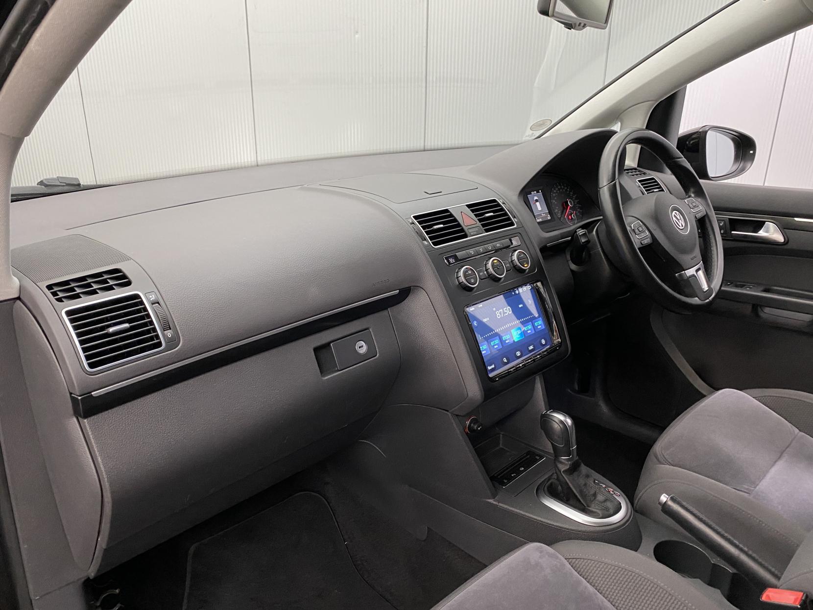 Volkswagen Touran 1.4 TSI SE MPV 5dr Petrol DSG Euro 5 (140 ps)