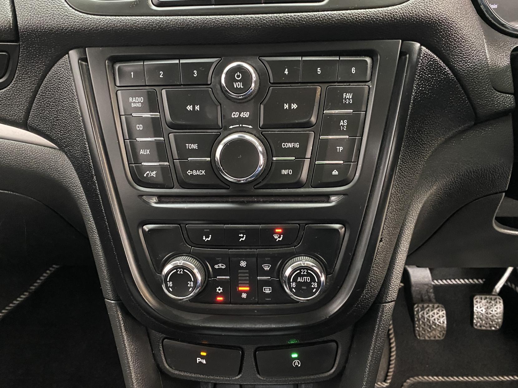 Vauxhall Mokka 1.6 CDTi Exclusiv SUV 5dr Diesel Manual 2WD Euro 6 (s/s) (136 ps)