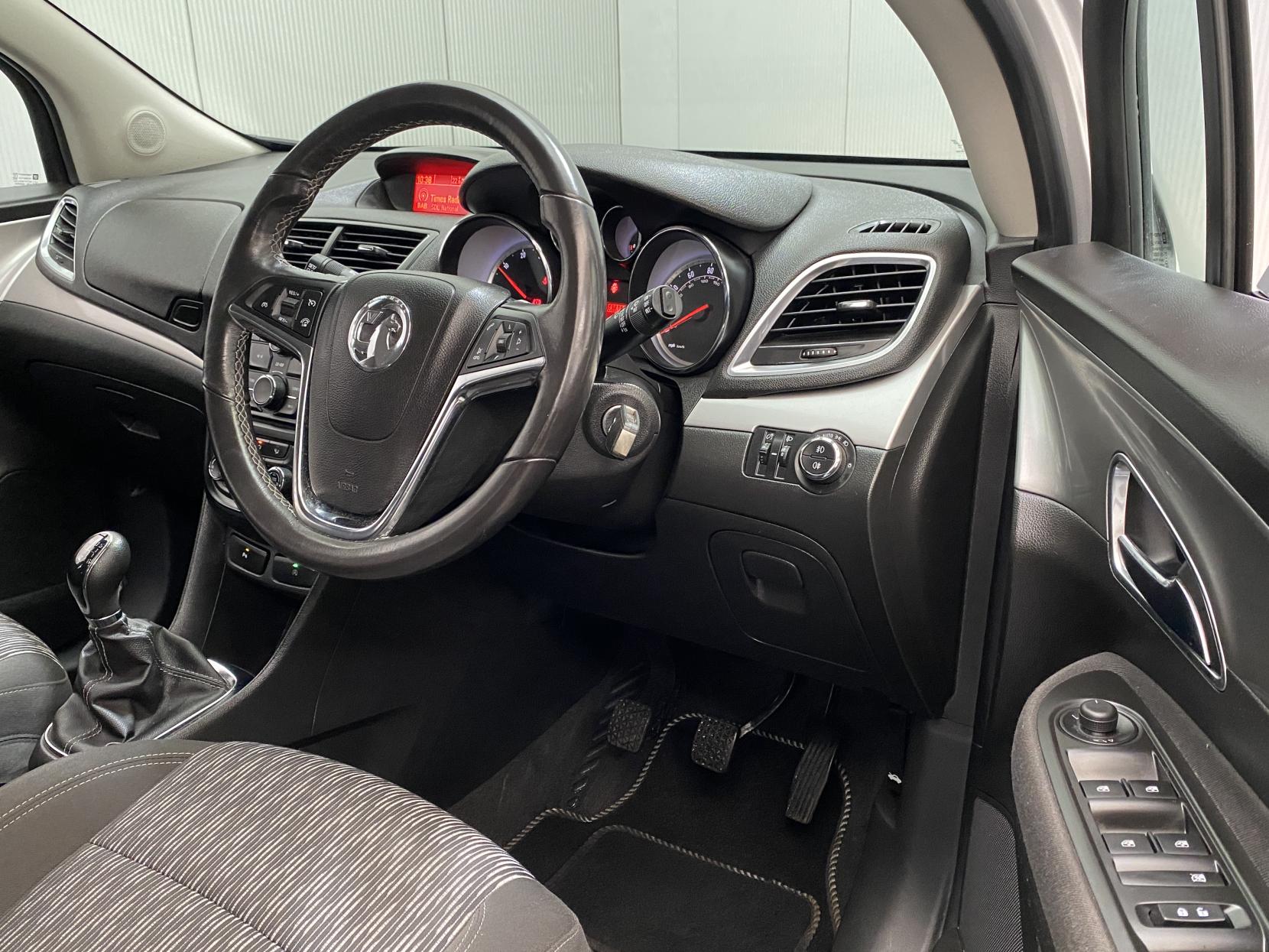 Vauxhall Mokka 1.6 CDTi Exclusiv SUV 5dr Diesel Manual 2WD Euro 6 (s/s) (136 ps)