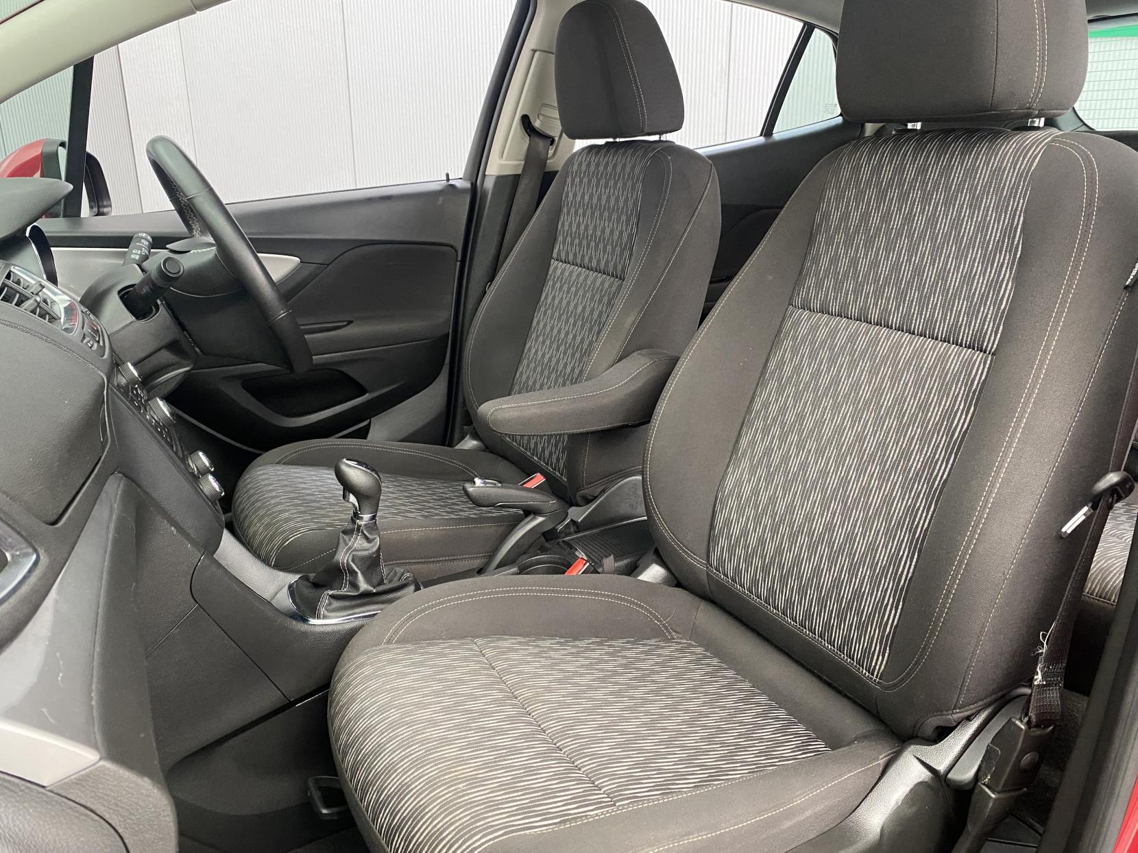 Vauxhall Mokka 1.6 CDTi Tech Line SUV 5dr Diesel Manual 2WD Euro 6 (s/s) (136 ps)