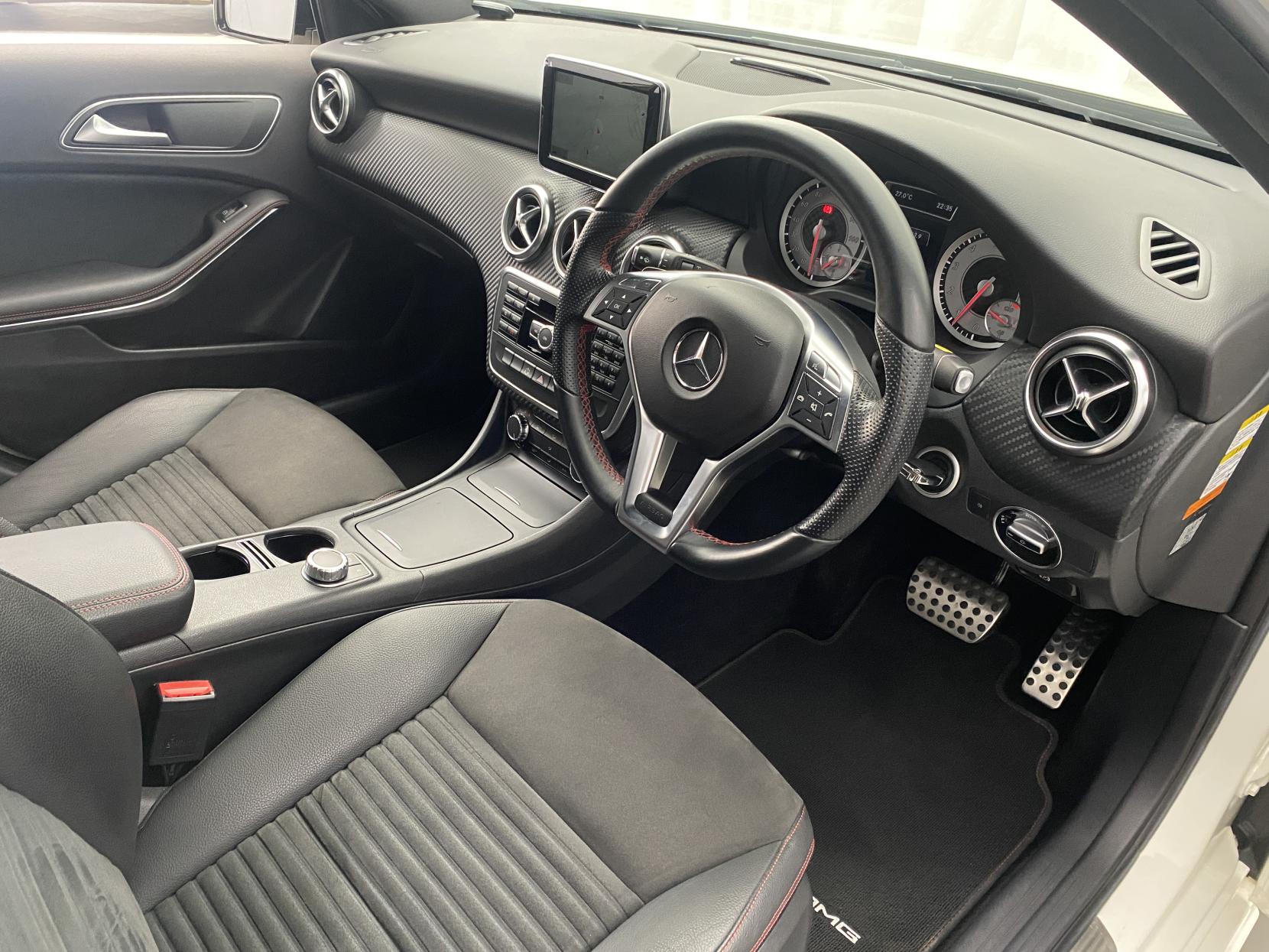 Mercedes-Benz A Class 1.6 A180 BlueEfficiency Sport Hatchback 5dr Petrol 7G-DCT Euro 6 (s/s) (122 ps)