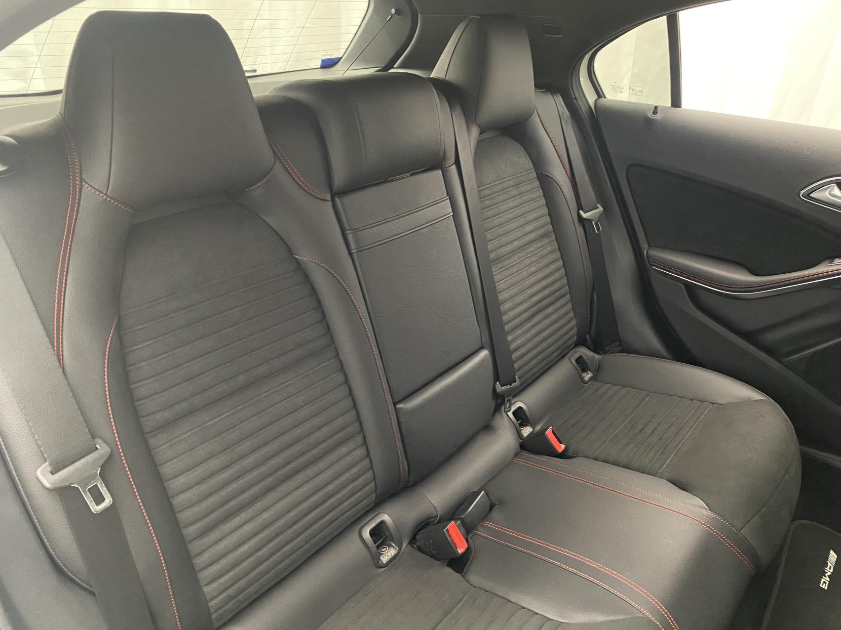 Mercedes-Benz A Class 1.6 A180 BlueEfficiency Sport Hatchback 5dr Petrol 7G-DCT Euro 6 (s/s) (122 ps)