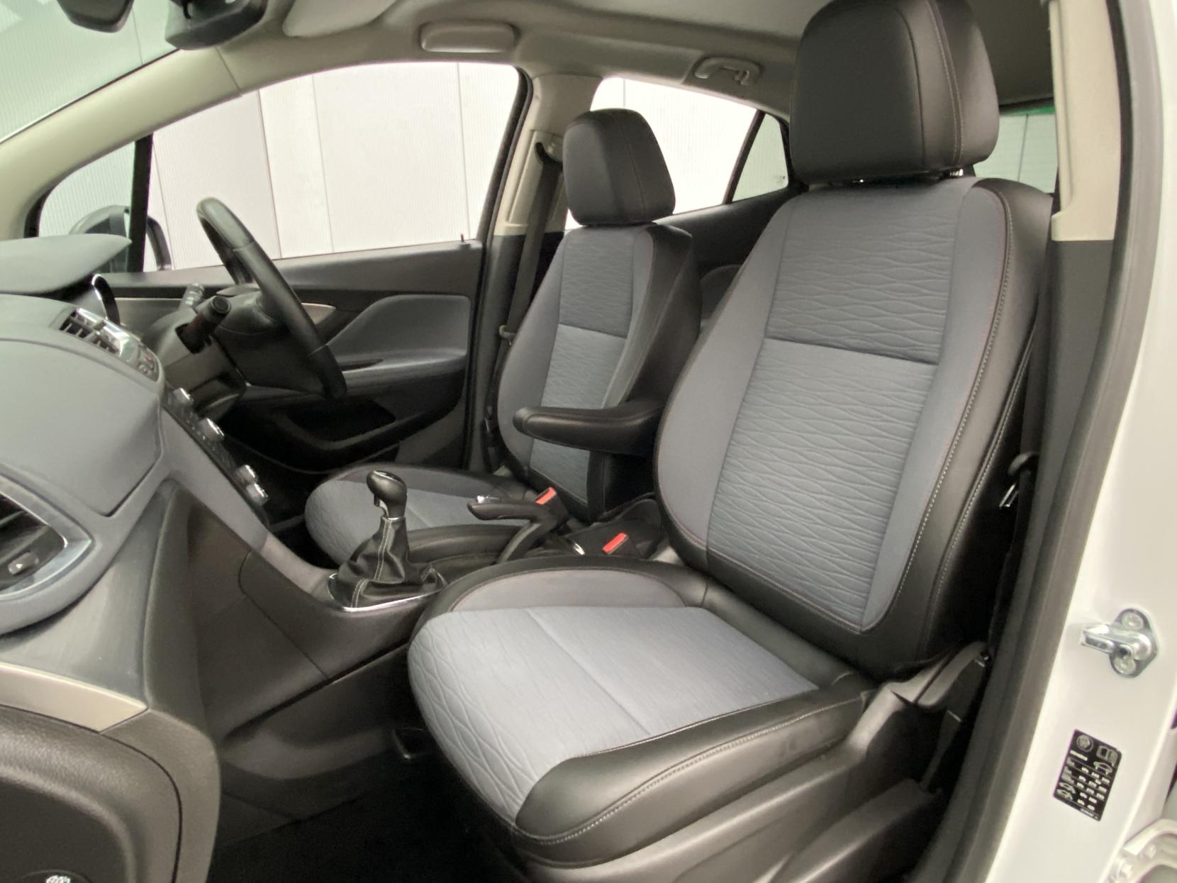 Vauxhall Mokka 1.6 CDTi Limited Edition SUV 5dr Diesel Manual 2WD Euro 6 (s/s) (136 ps)