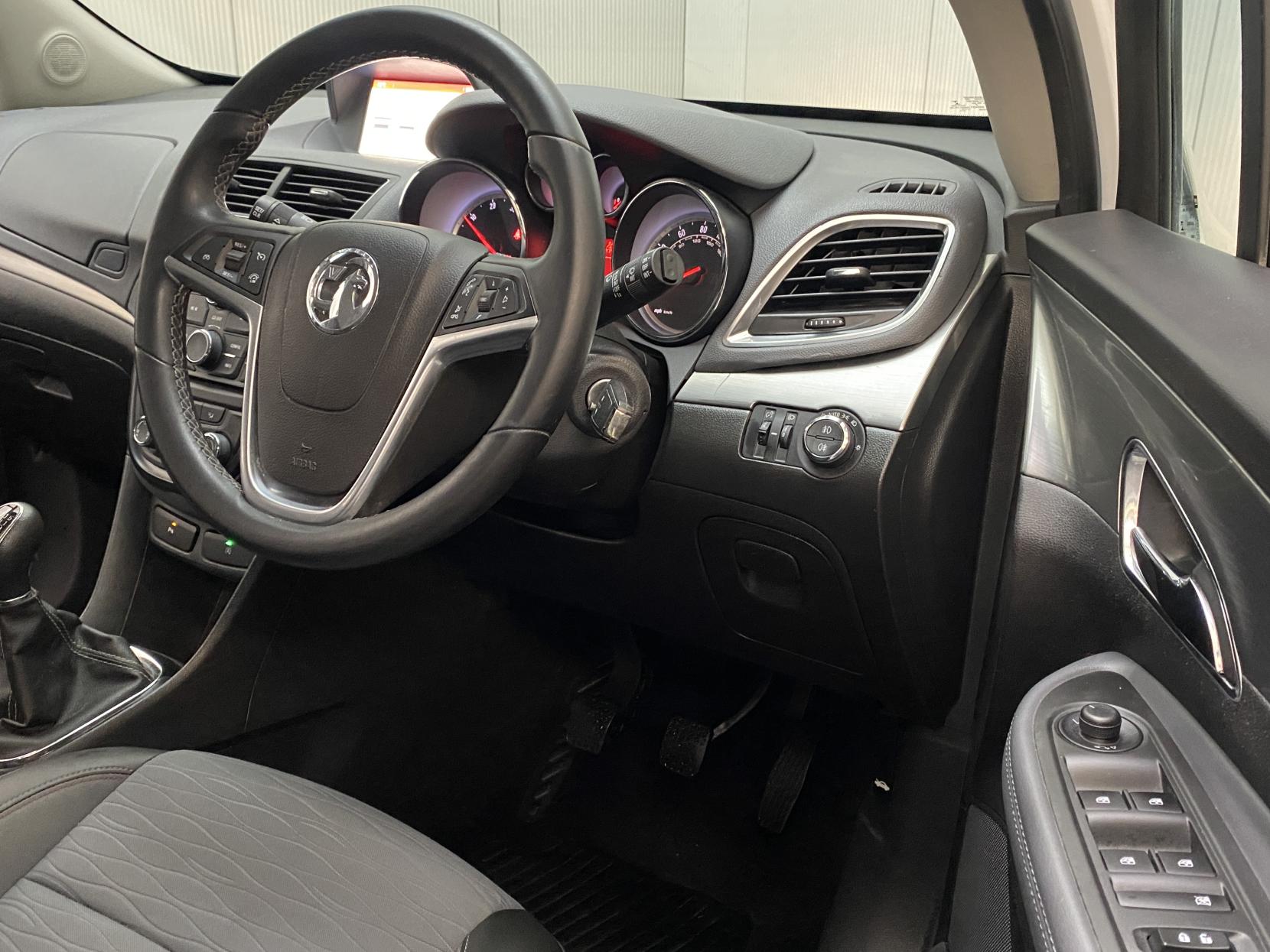 Vauxhall Mokka 1.6 CDTi Limited Edition SUV 5dr Diesel Manual 2WD Euro 6 (s/s) (136 ps)