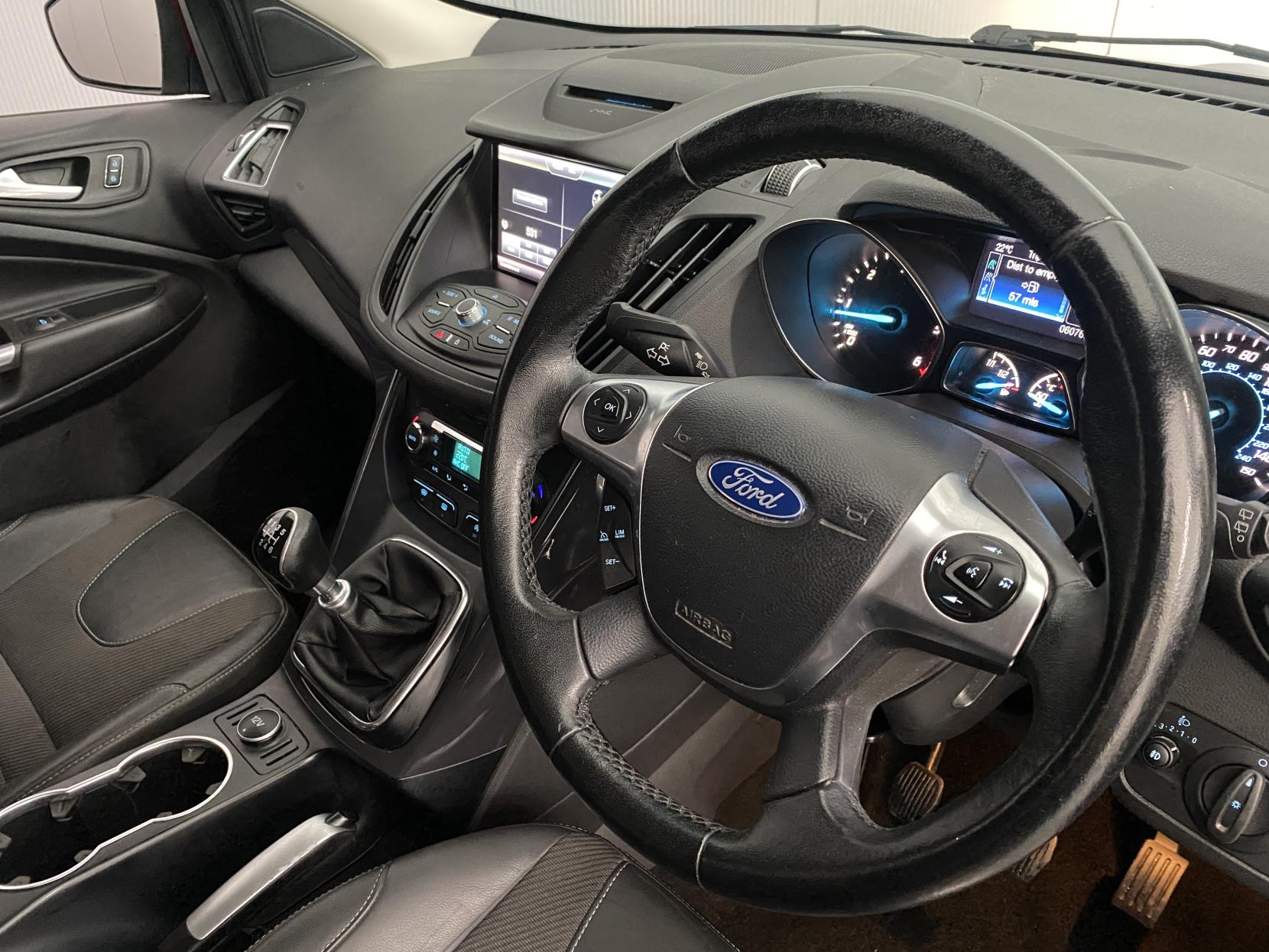 Ford Kuga 2.0 TDCi Titanium SUV 5dr Diesel Manual 2WD Euro 6 (s/s) (150 ps)