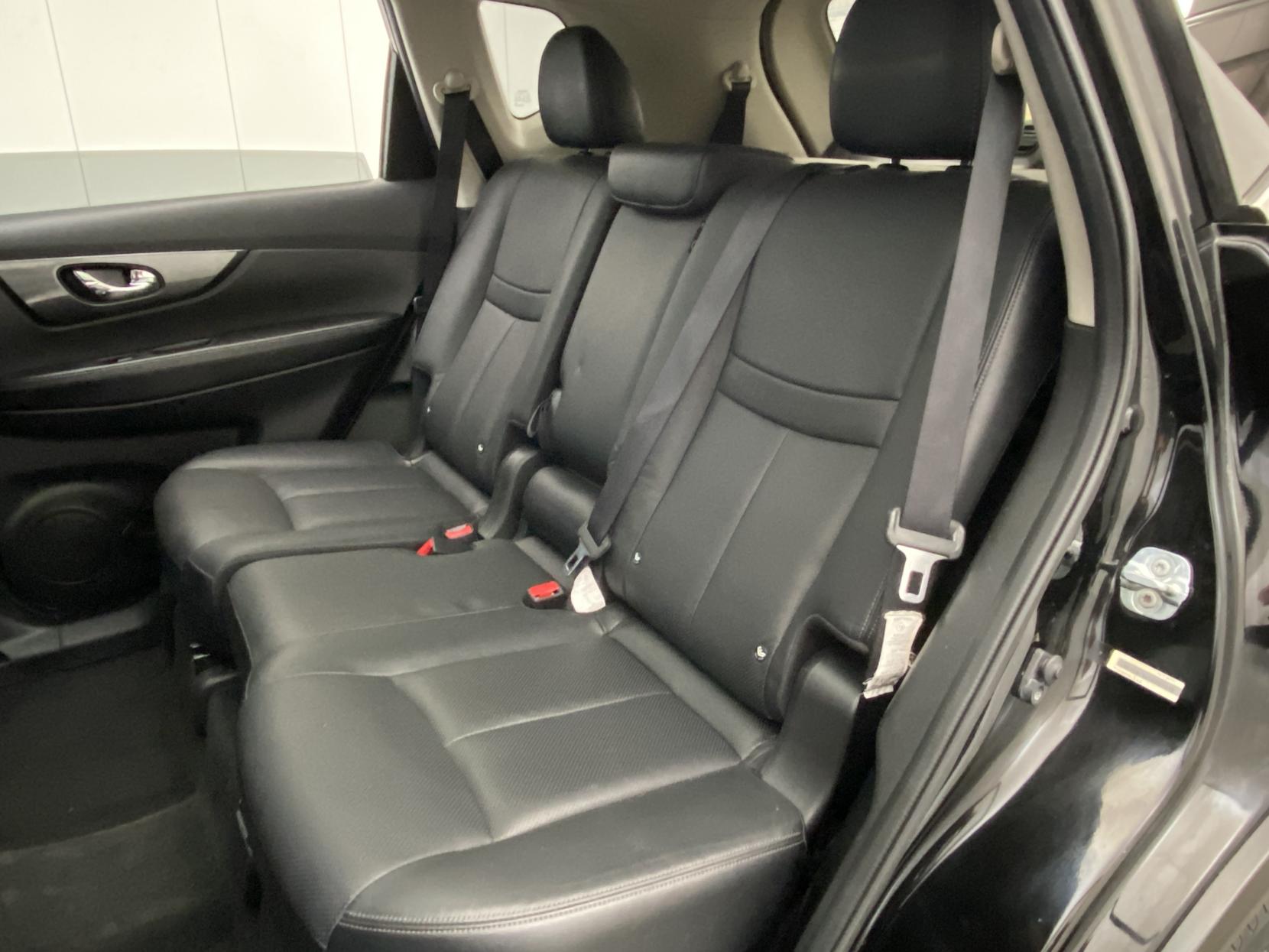 Nissan X-Trail 1.6 dCi Tekna SUV 5dr Diesel Manual 4WD Euro 6 (s/s) (130 ps)