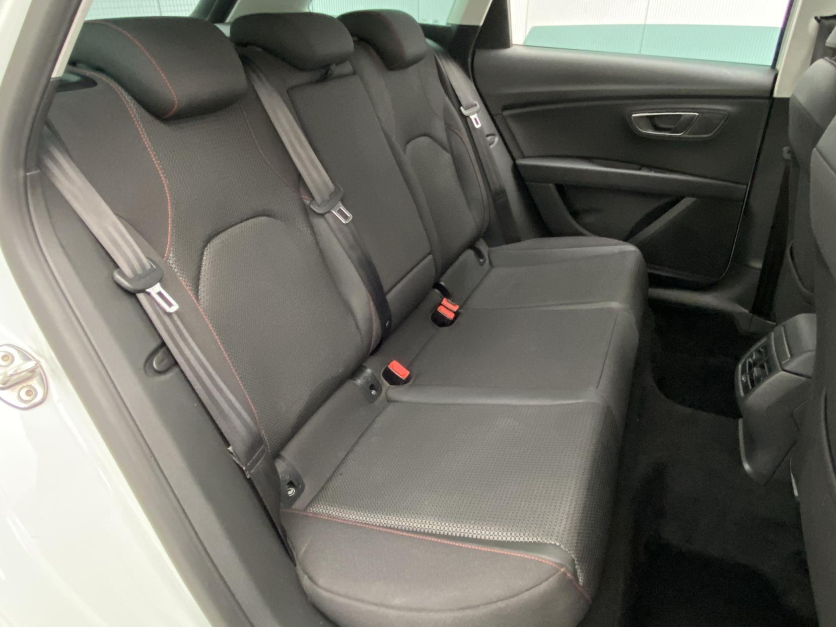 SEAT Leon 2.0 TDI FR Sport Tourer 5dr Diesel Manual Euro 6 (s/s) (184 ps)