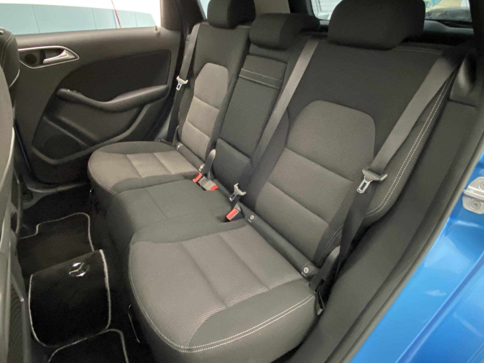 Mercedes-Benz B Class 1.6 B180 BlueEfficiency Sport MPV 5dr Petrol 7G-DCT Euro 5 (s/s) (122 ps)