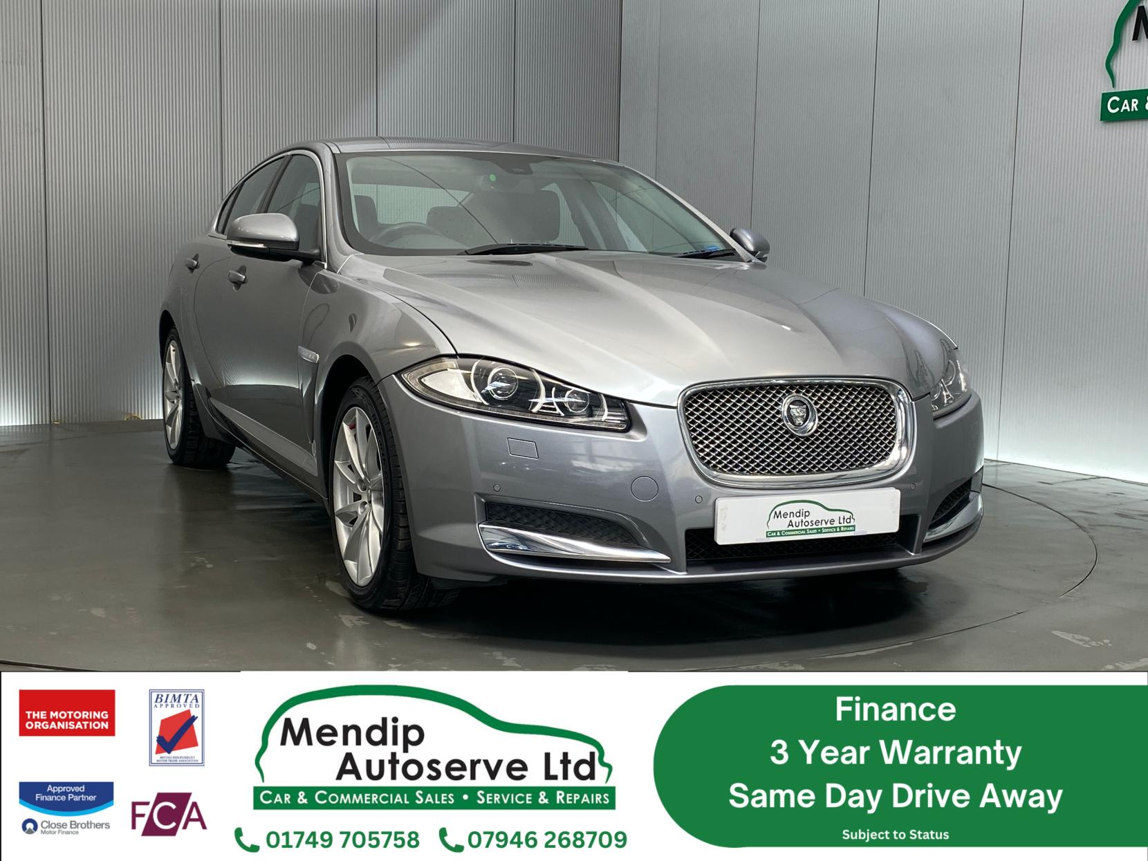 Jaguar XF 2.2d Premium Luxury Saloon 4dr Diesel Auto Euro 5 (s/s) (200 ps)