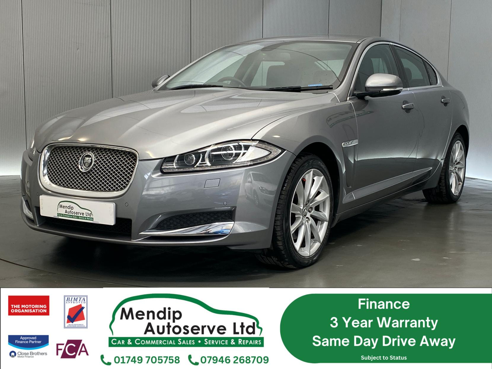 Jaguar XF 2.2d Premium Luxury Saloon 4dr Diesel Auto Euro 5 (s/s) (200 ps)