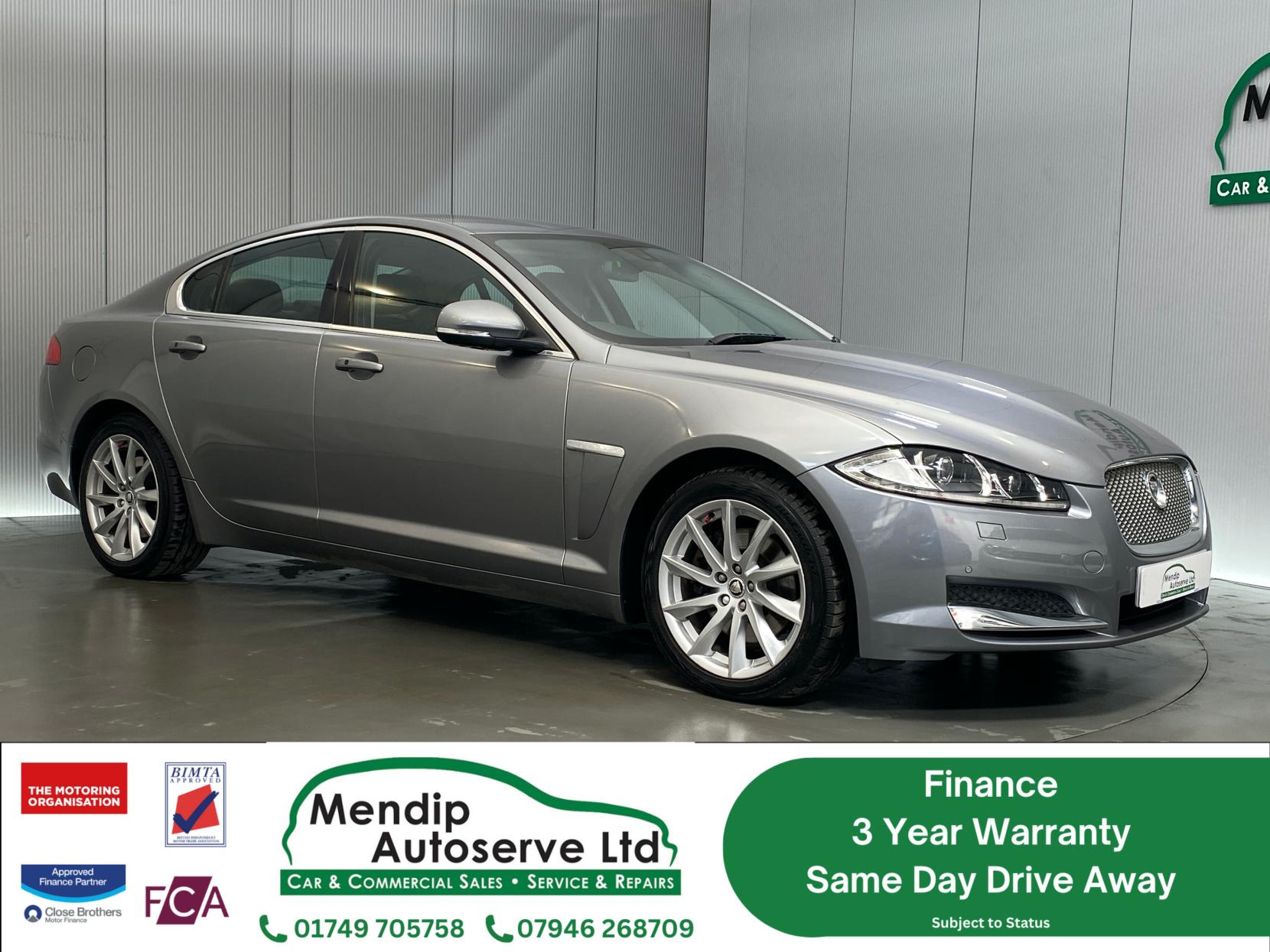 Jaguar XF 2.2d Premium Luxury Saloon 4dr Diesel Auto Euro 5 (s/s) (200 ps)