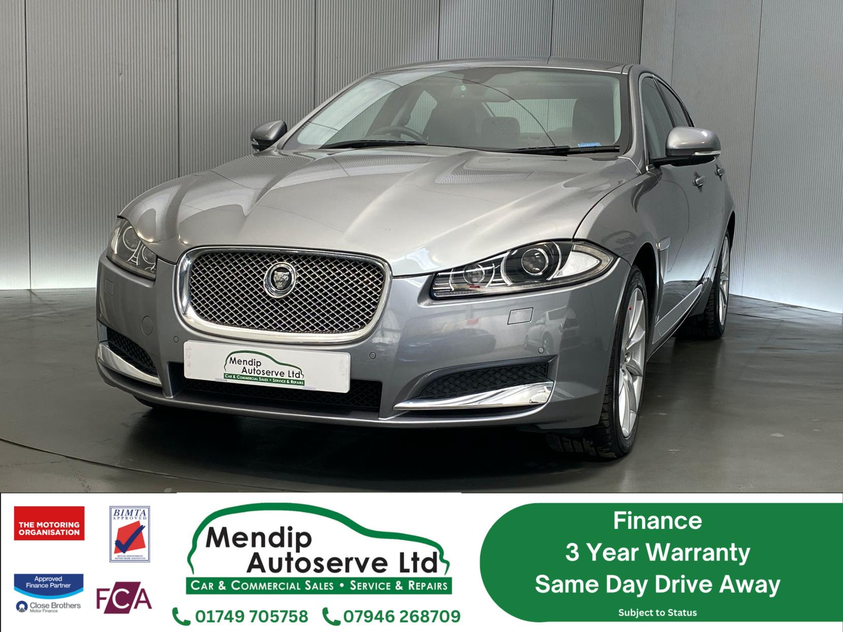 Jaguar XF 2.2d Premium Luxury Saloon 4dr Diesel Auto Euro 5 (s/s) (200 ps)