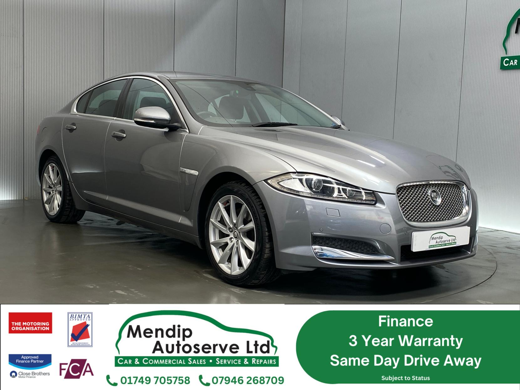 Jaguar XF 2.2d Premium Luxury Saloon 4dr Diesel Auto Euro 5 (s/s) (200 ps)