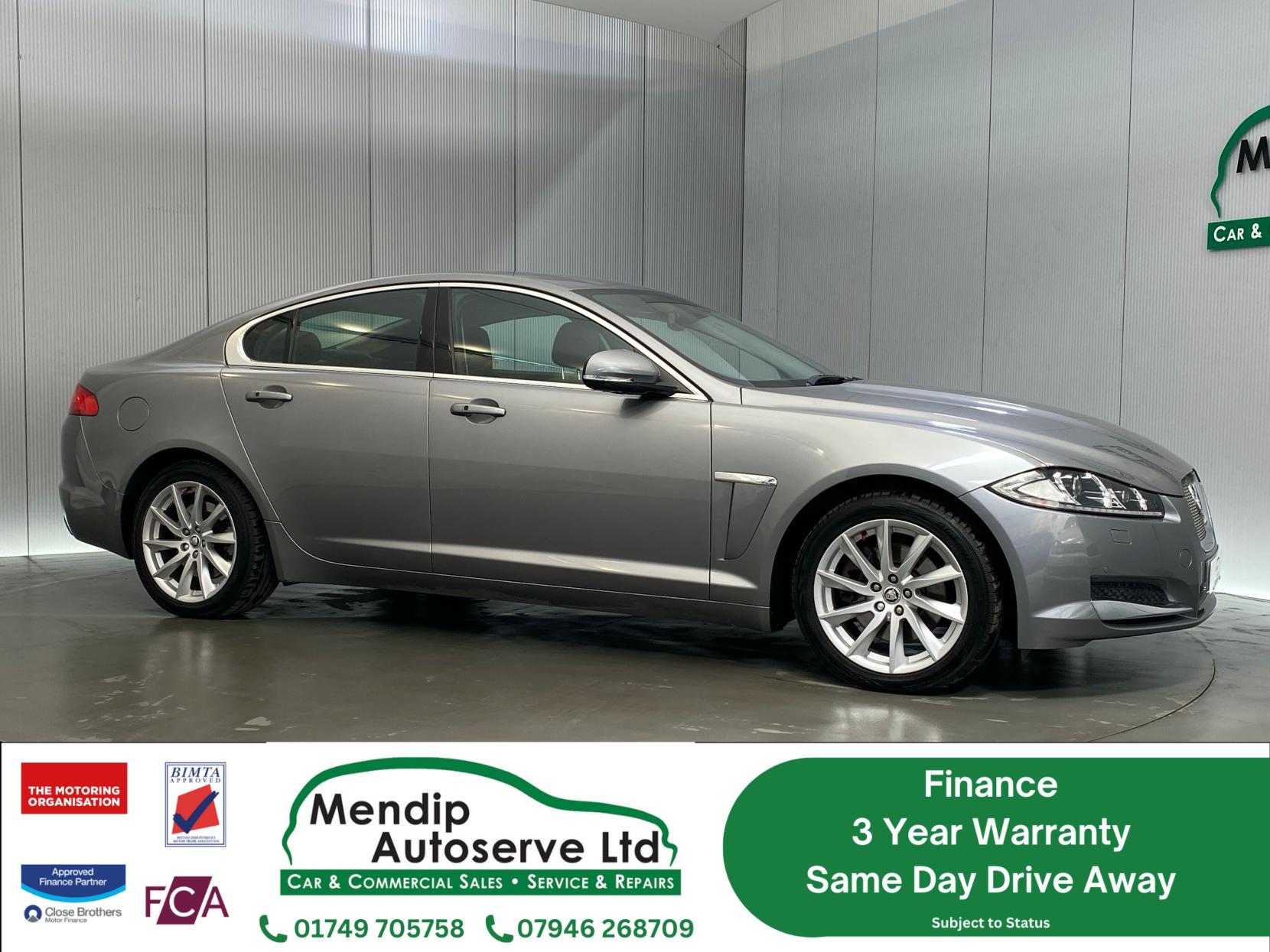 Jaguar XF 2.2d Premium Luxury Saloon 4dr Diesel Auto Euro 5 (s/s) (200 ps)