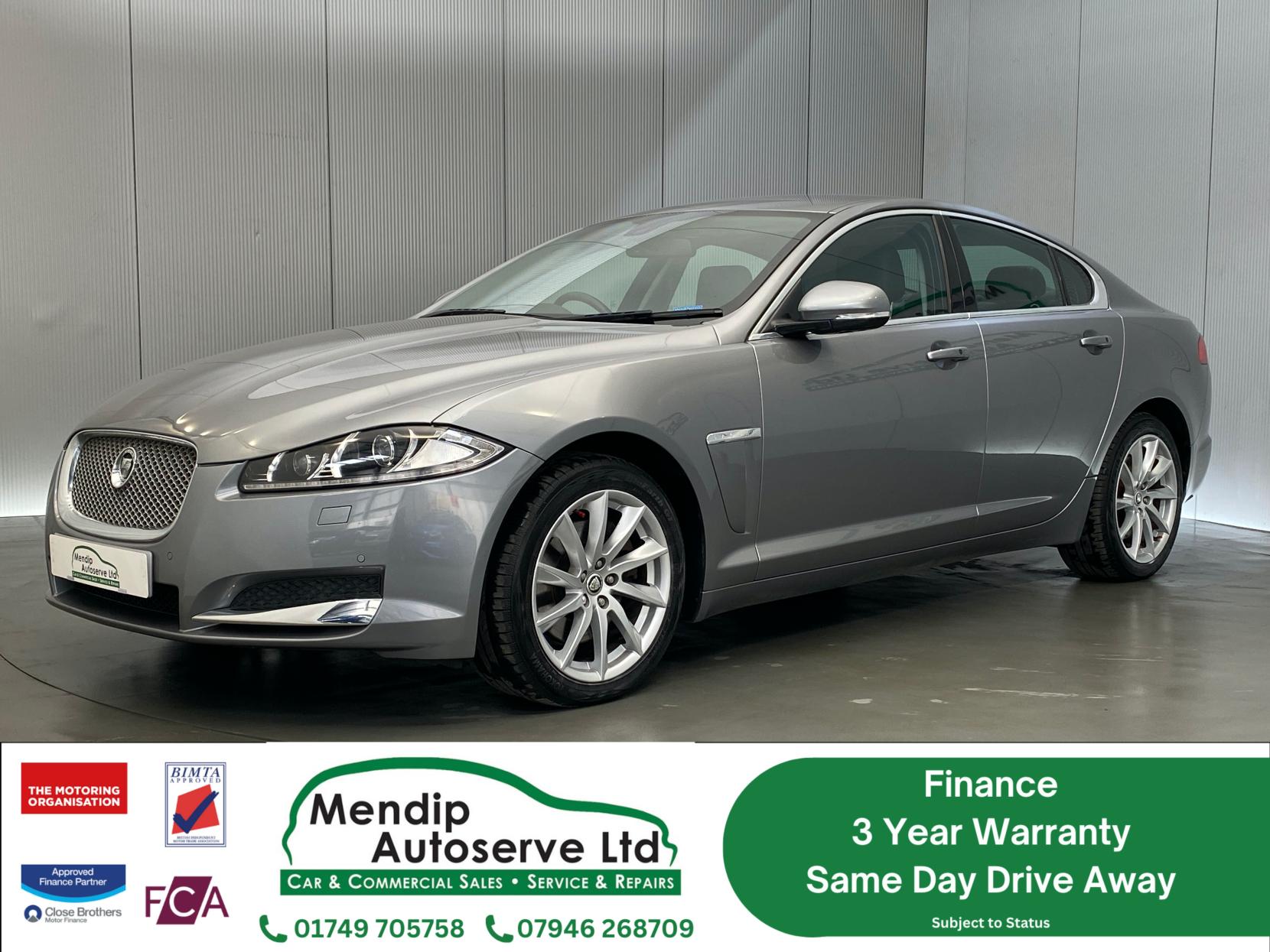 Jaguar XF 2.2d Premium Luxury Saloon 4dr Diesel Auto Euro 5 (s/s) (200 ps)