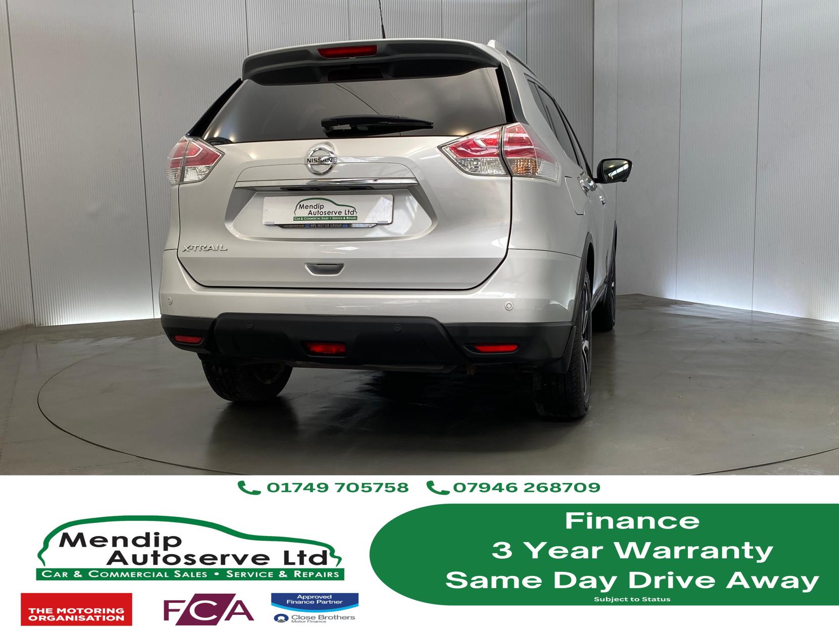 Nissan X-Trail 1.6 dCi Tekna SUV 5dr Diesel Manual 4WD Euro 5 (s/s) (130 ps)