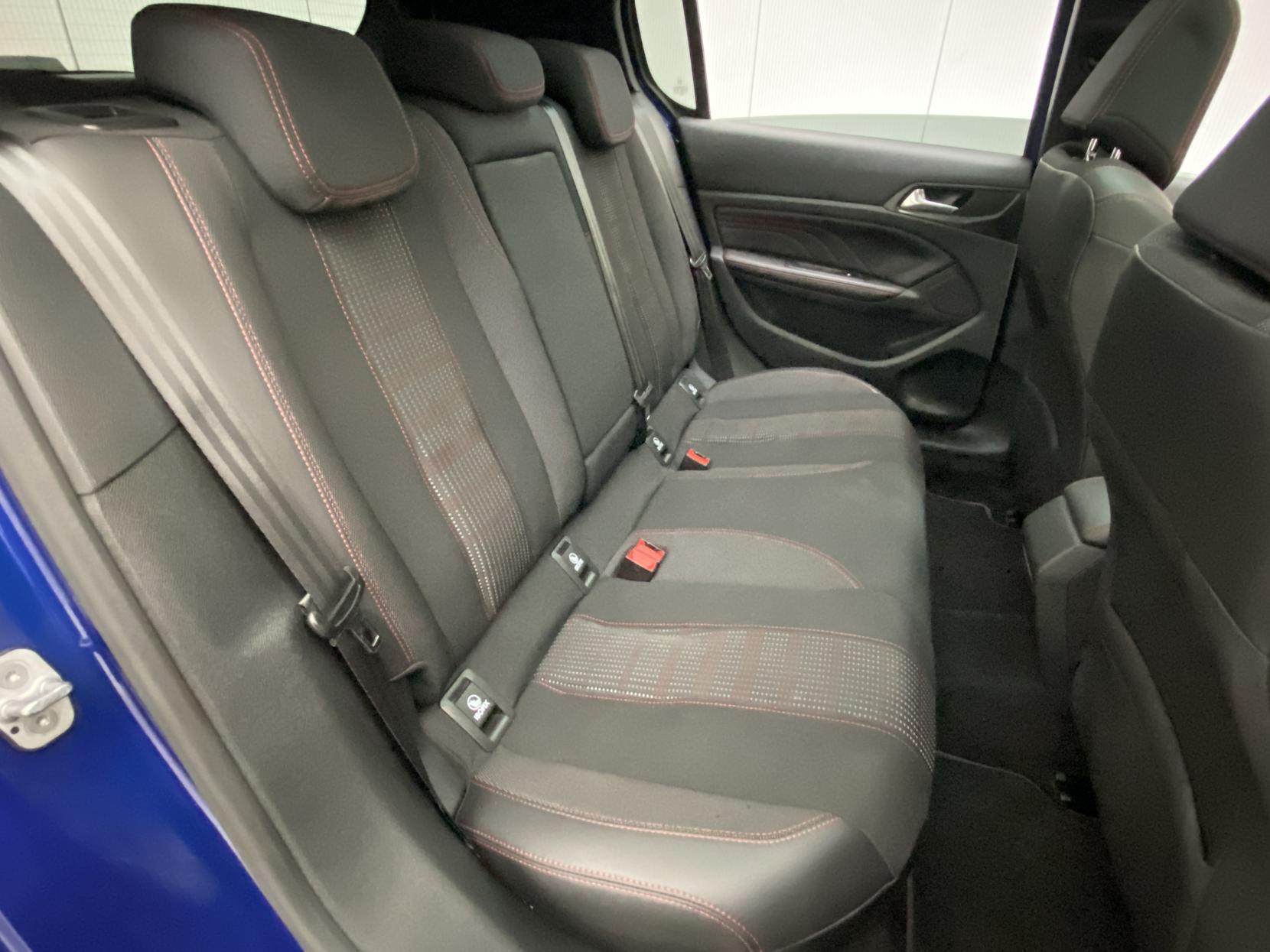 Peugeot 308 1.6 BlueHDi GT Line Hatchback 5dr Diesel Manual Euro 6 (s/s) (120 ps)