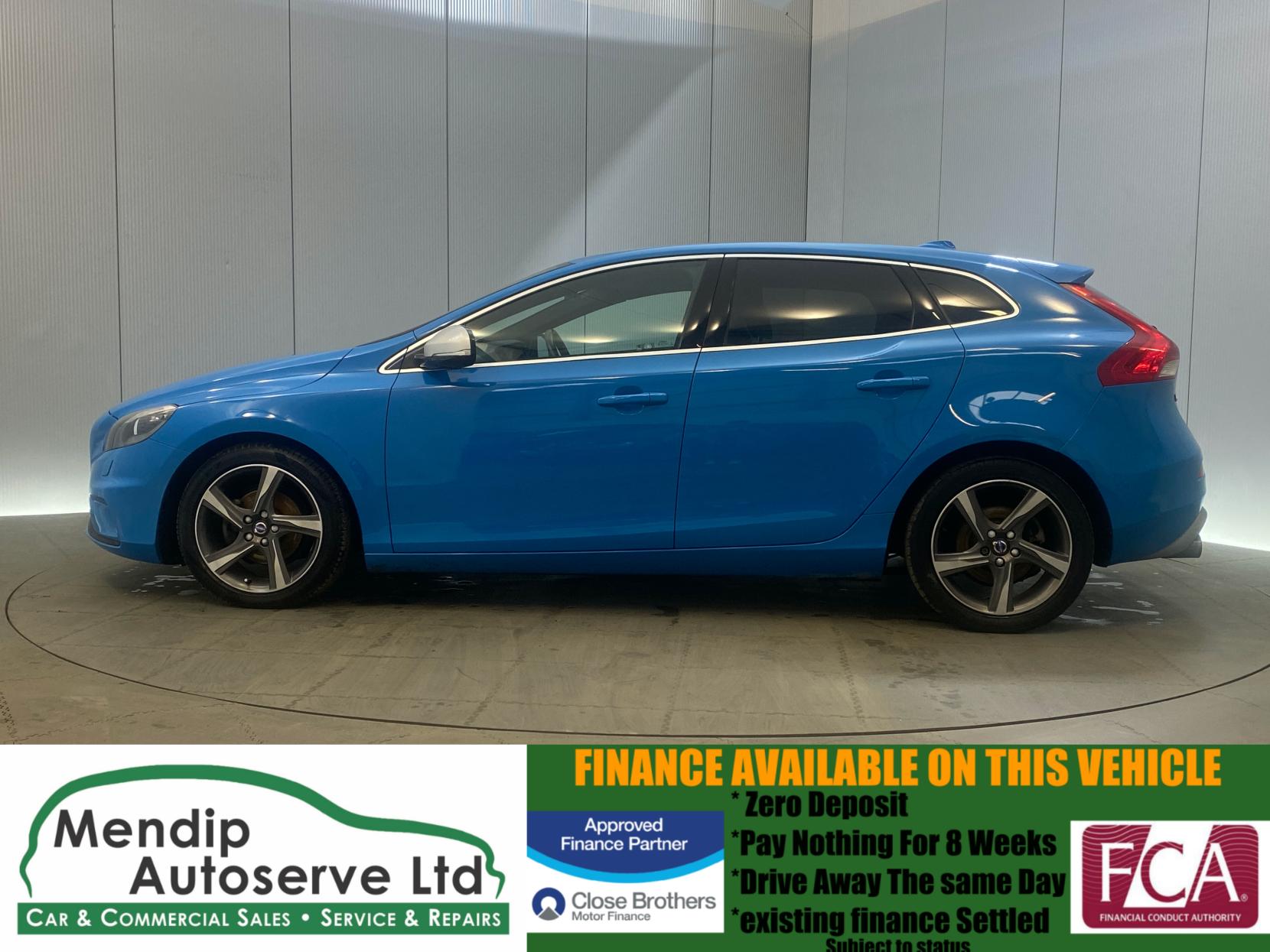 Volvo V40 1.6 D2 R-Design Lux Hatchback 5dr Diesel Manual Euro 5 (s/s) (115 ps)