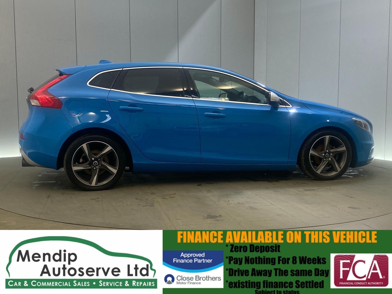 Volvo V40 1.6 D2 R-Design Lux Hatchback 5dr Diesel Manual Euro 5 (s/s) (115 ps)