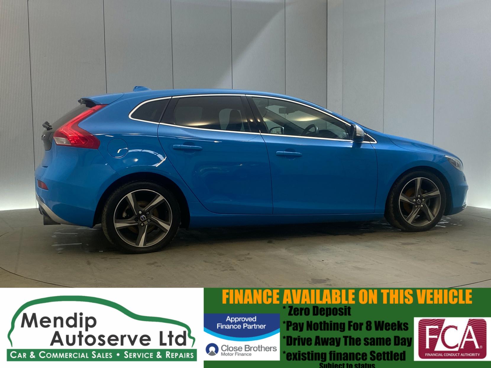 Volvo V40 1.6 D2 R-Design Lux Hatchback 5dr Diesel Manual Euro 5 (s/s) (115 ps)