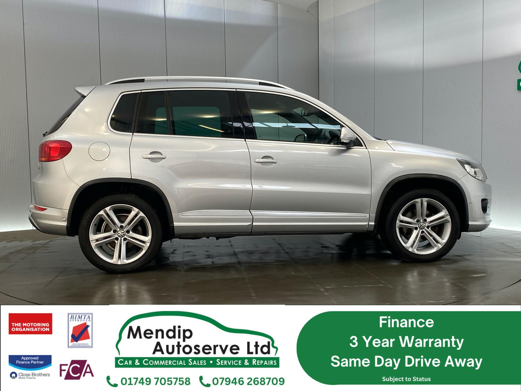 Volkswagen Tiguan 2.0 TDI BlueMotion Tech R-Line Edition SUV 5dr Diesel Manual 4WD Euro 6 (s/s) (150 ps)