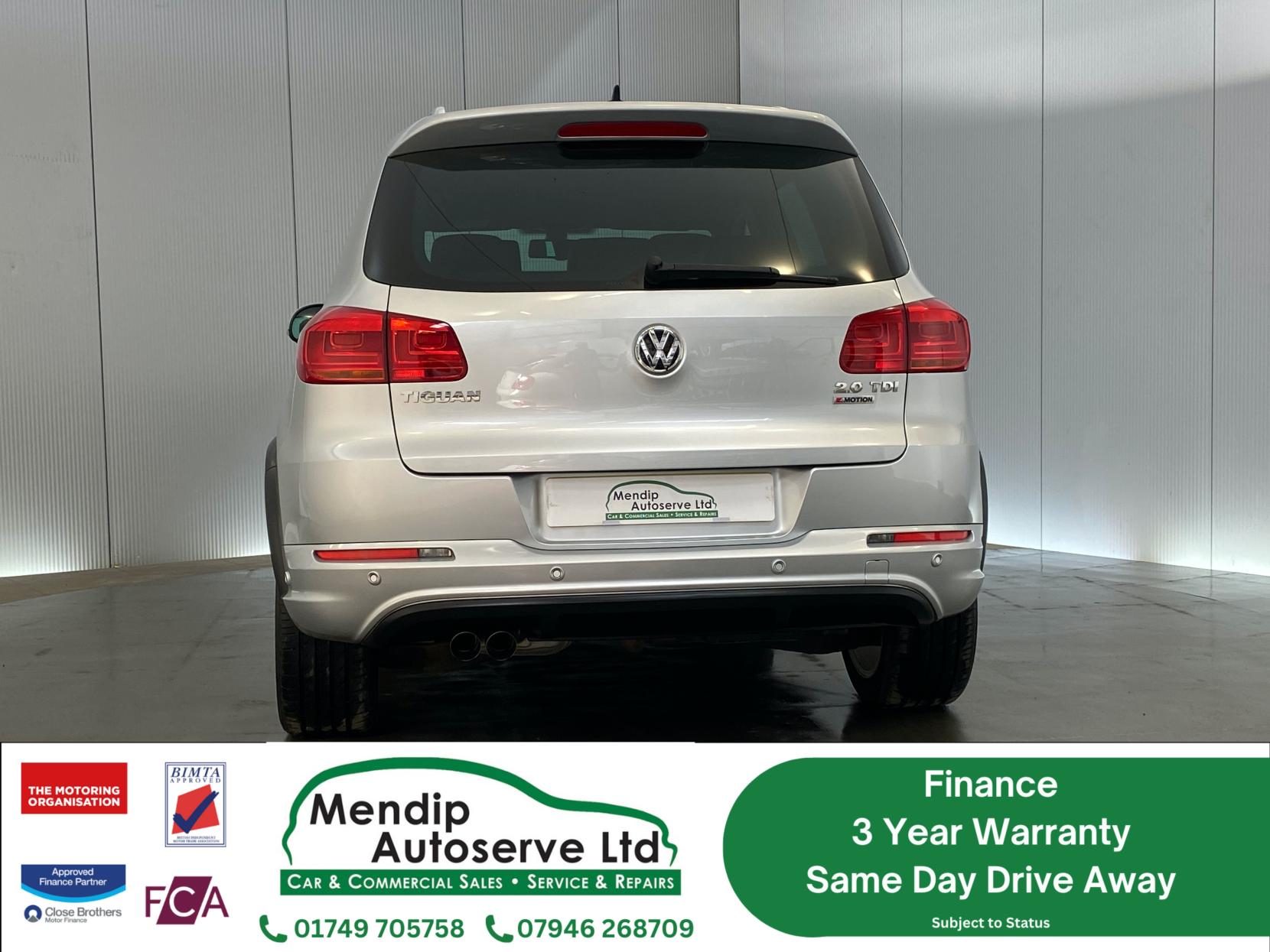 Volkswagen Tiguan 2.0 TDI BlueMotion Tech R-Line Edition SUV 5dr Diesel Manual 4WD Euro 6 (s/s) (150 ps)