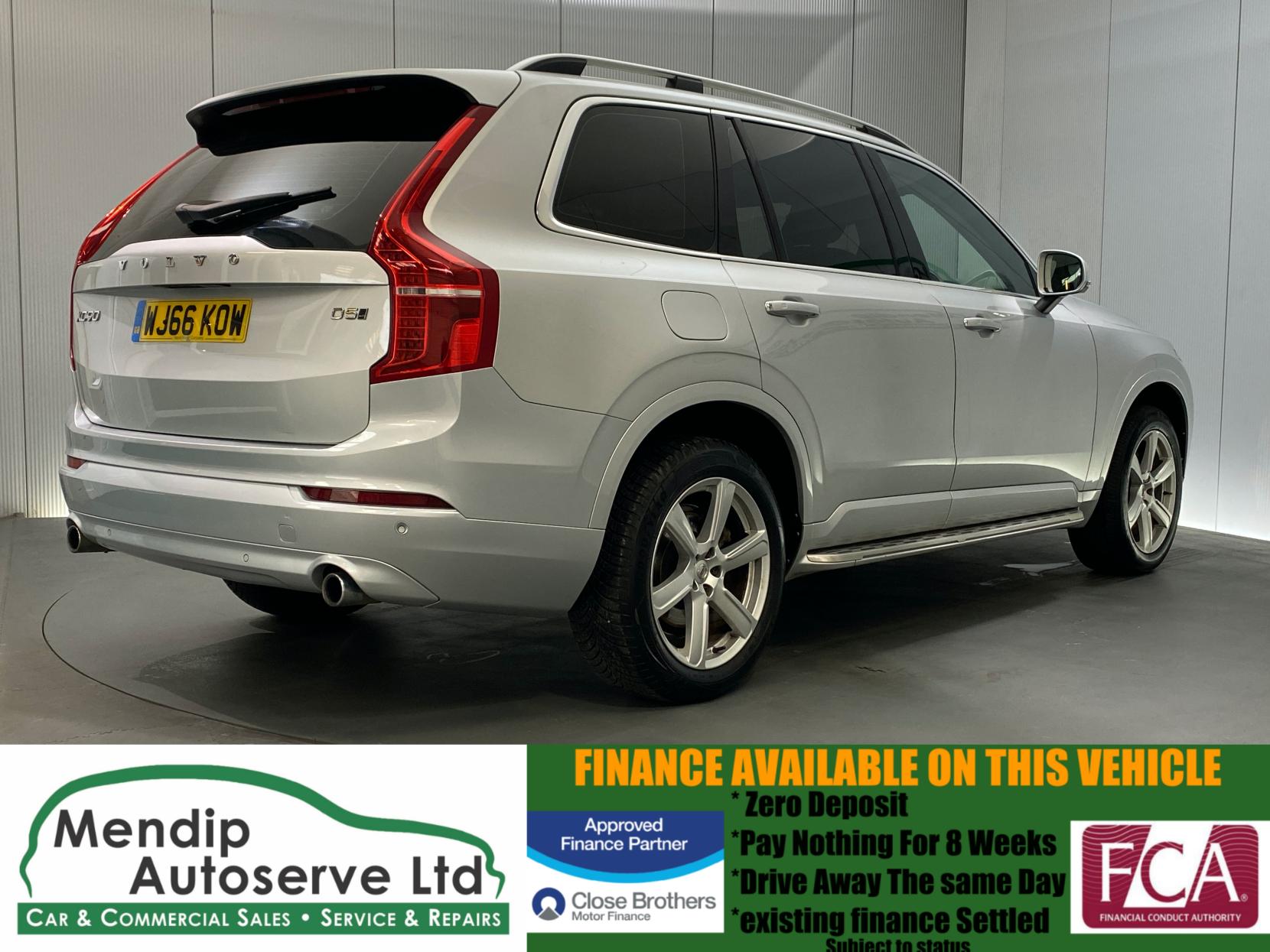 Volvo XC90 2.0 D5 Momentum SUV 5dr Diesel Geartronic 4WD Euro 6 (s/s) (225 ps)