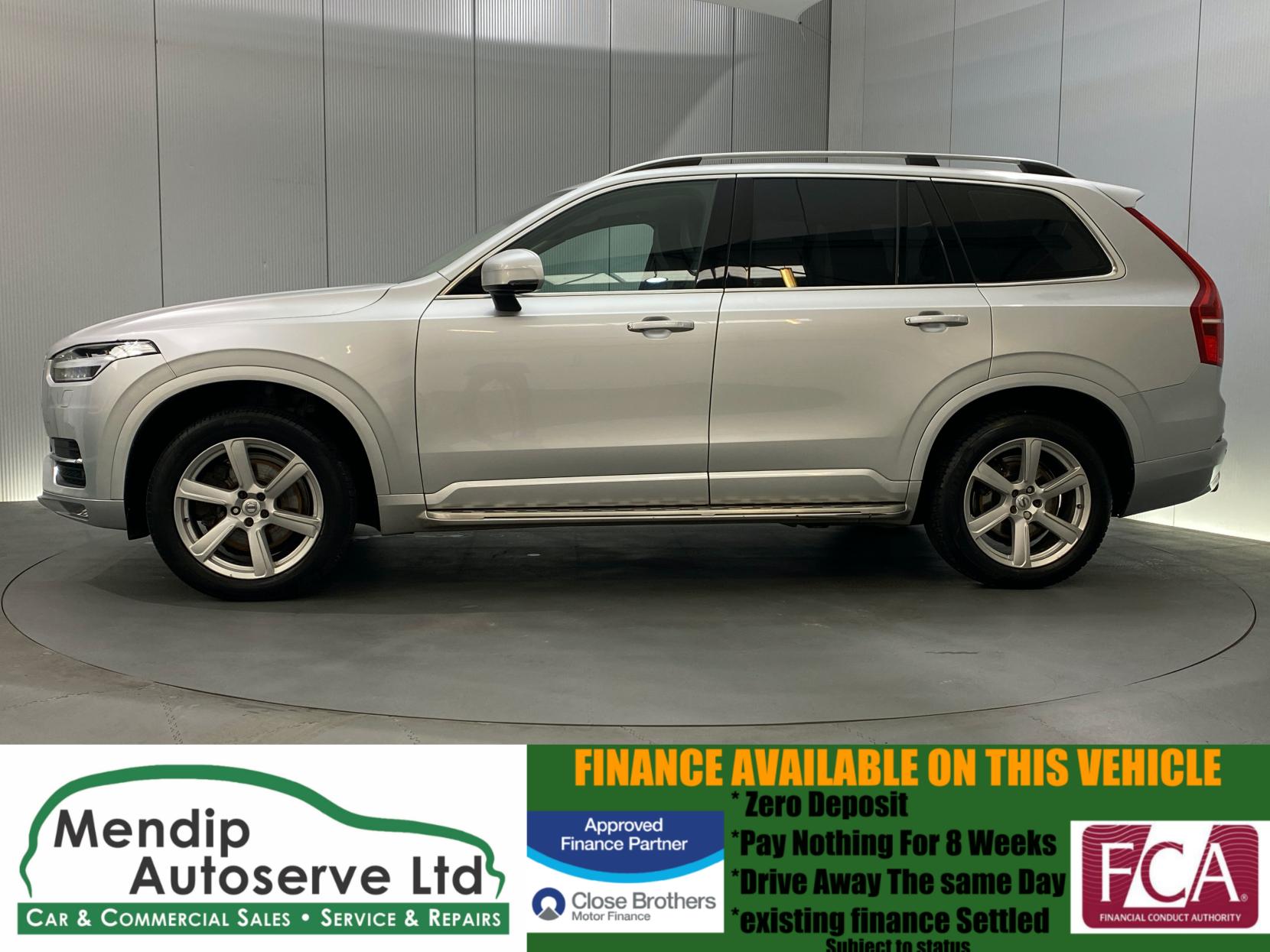 Volvo XC90 2.0 D5 Momentum SUV 5dr Diesel Geartronic 4WD Euro 6 (s/s) (225 ps)