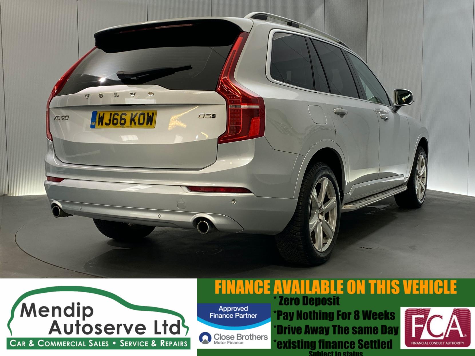 Volvo XC90 2.0 D5 Momentum SUV 5dr Diesel Geartronic 4WD Euro 6 (s/s) (225 ps)