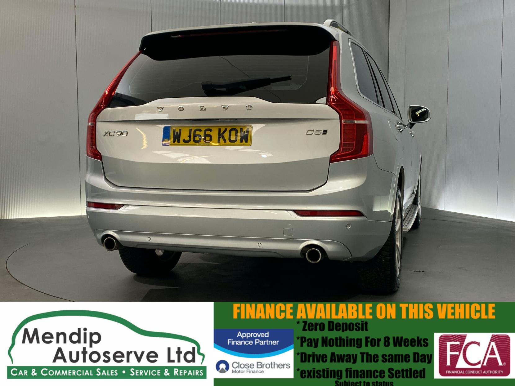 Volvo XC90 2.0 D5 Momentum SUV 5dr Diesel Geartronic 4WD Euro 6 (s/s) (225 ps)