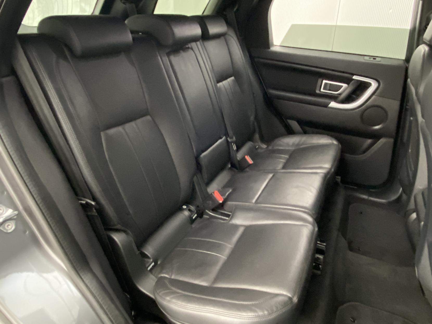 Land Rover Discovery Sport 2.0 TD4 Landmark SUV 5dr Diesel Auto 4WD Euro 6 (s/s) (180 ps)