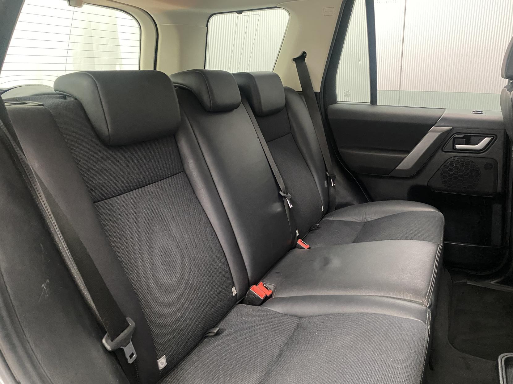 Land Rover Freelander 2 2.2 TD4 XS SUV 5dr Diesel Auto 4WD Euro 4 (160 ps)