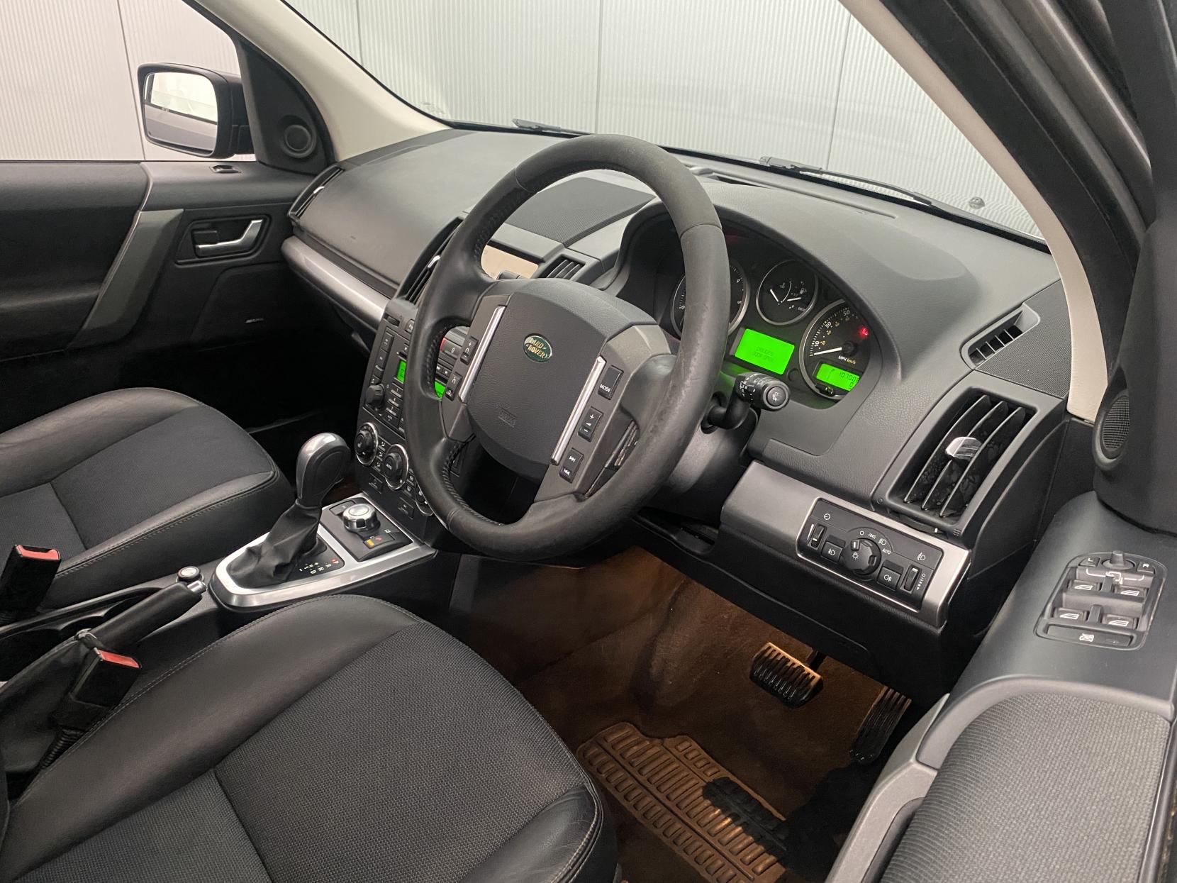 Land Rover Freelander 2 2.2 TD4 XS SUV 5dr Diesel Auto 4WD Euro 4 (160 ps)