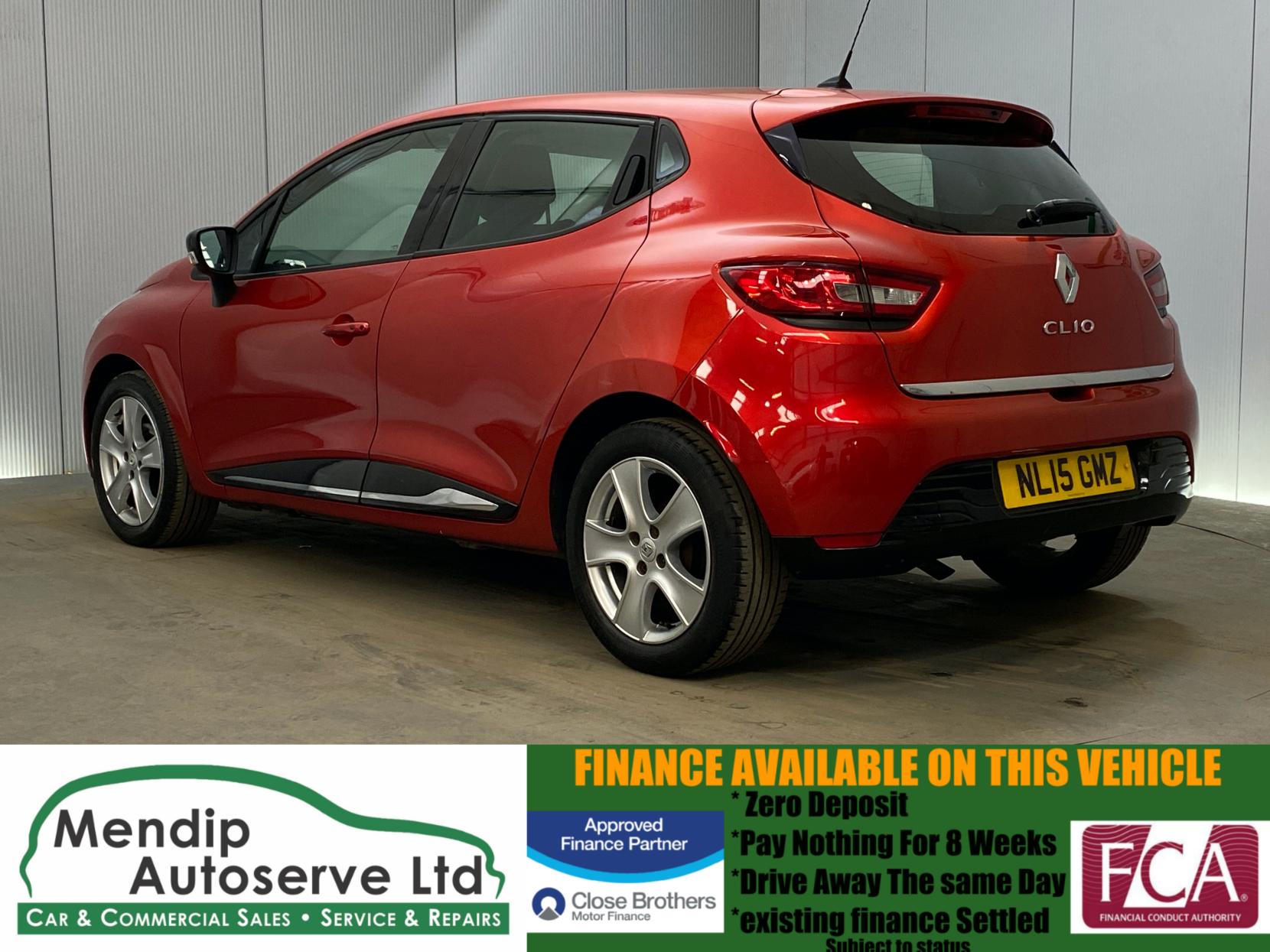 Renault Clio 1.2 16V Dynamique MediaNav Hatchback 5dr Petrol Manual Euro 5 (75 ps)