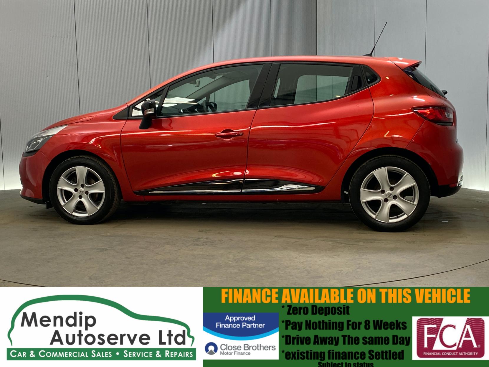 Renault Clio 1.2 16V Dynamique MediaNav Hatchback 5dr Petrol Manual Euro 5 (75 ps)