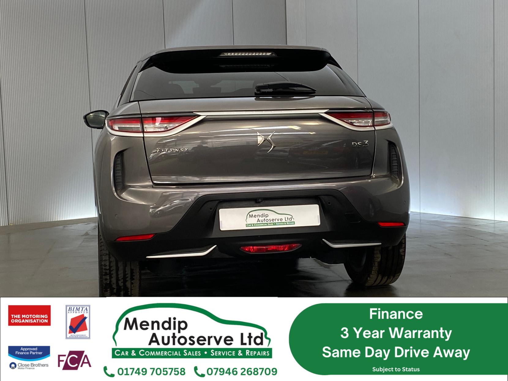 DS AUTOMOBILES DS 3 CROSSBACK E-TENSE 50kWh Ultra Prestige Crossback 5dr Electric Auto (136 ps)