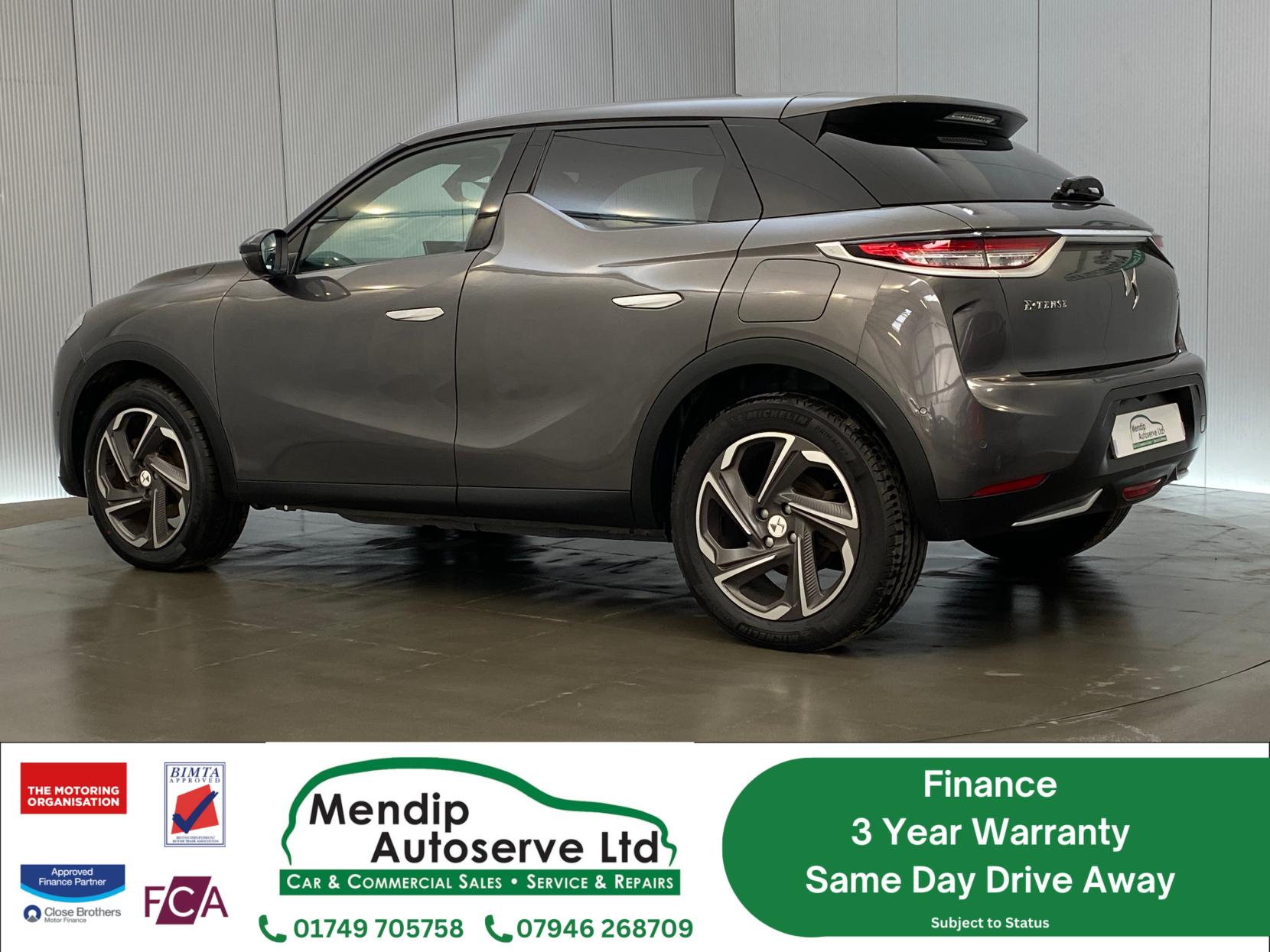 DS AUTOMOBILES DS 3 CROSSBACK E-TENSE 50kWh Ultra Prestige Crossback 5dr Electric Auto (136 ps)