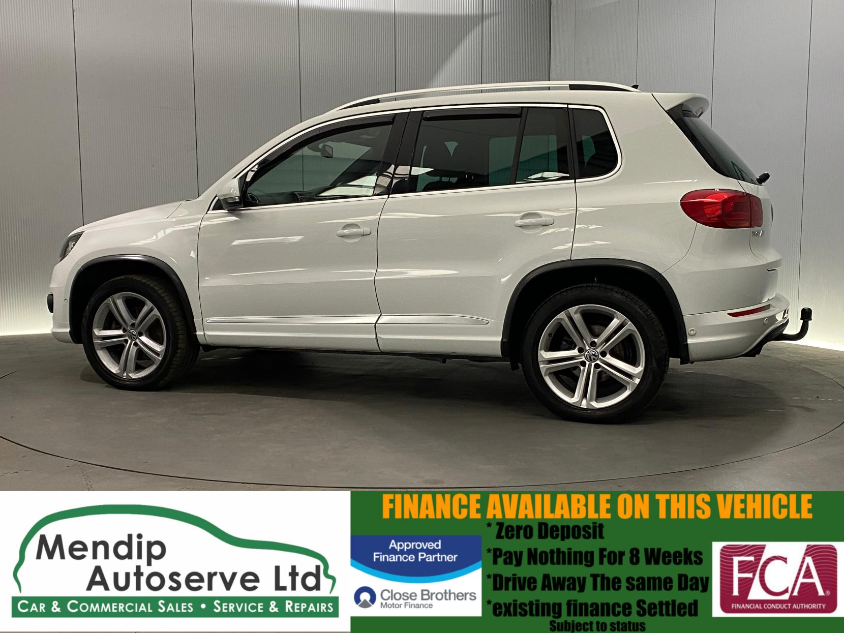 Volkswagen Tiguan 2.0 TDI BlueMotion Tech R-Line SUV 5dr Diesel DSG 4WD Euro 5 (s/s) (Nav) (140 ps)