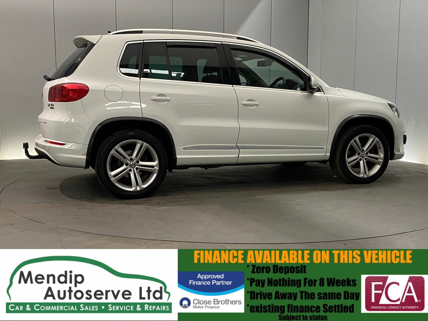 Volkswagen Tiguan 2.0 TDI BlueMotion Tech R-Line SUV 5dr Diesel DSG 4WD Euro 5 (s/s) (Nav) (140 ps)