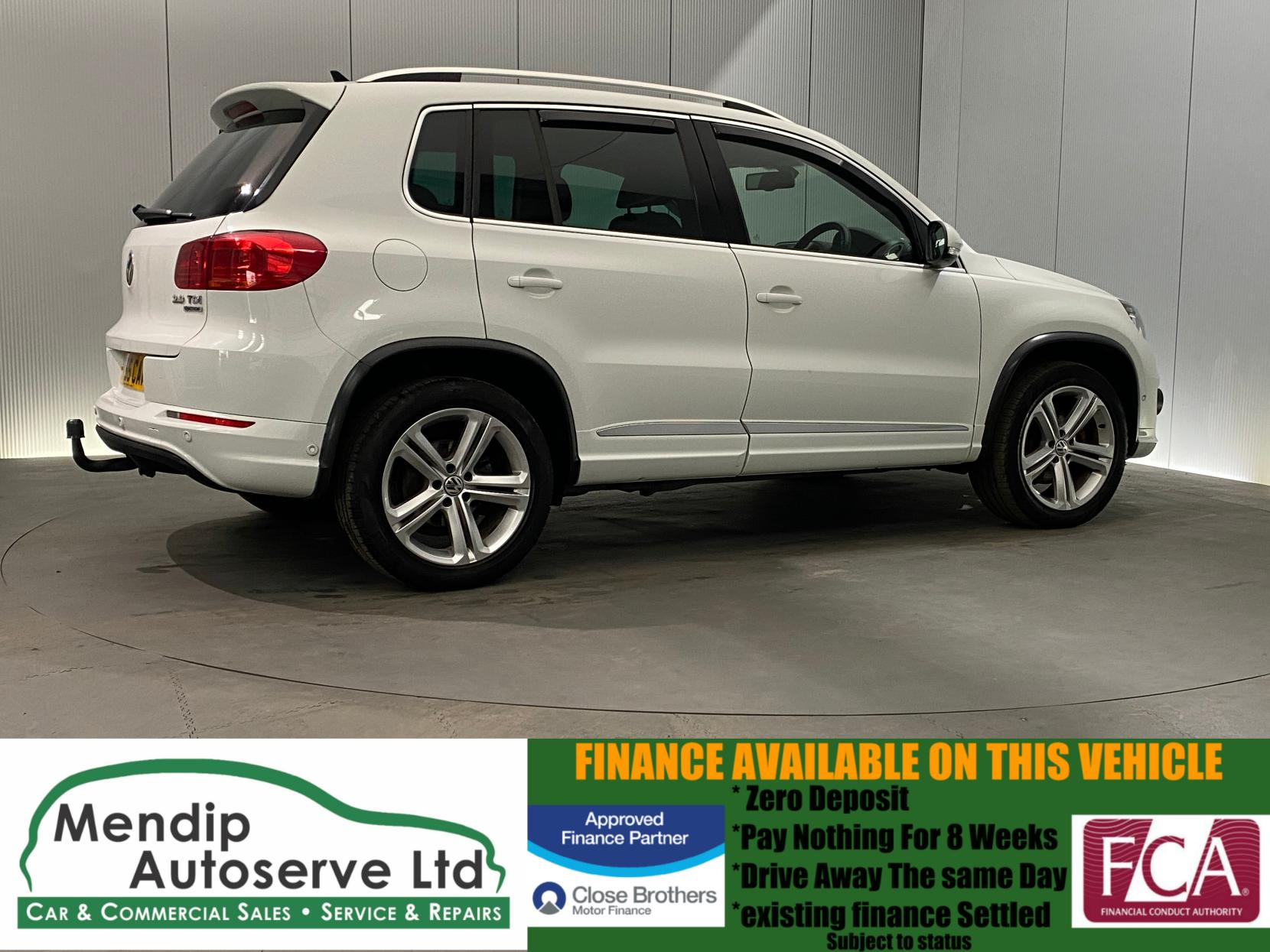 Volkswagen Tiguan 2.0 TDI BlueMotion Tech R-Line SUV 5dr Diesel DSG 4WD Euro 5 (s/s) (Nav) (140 ps)