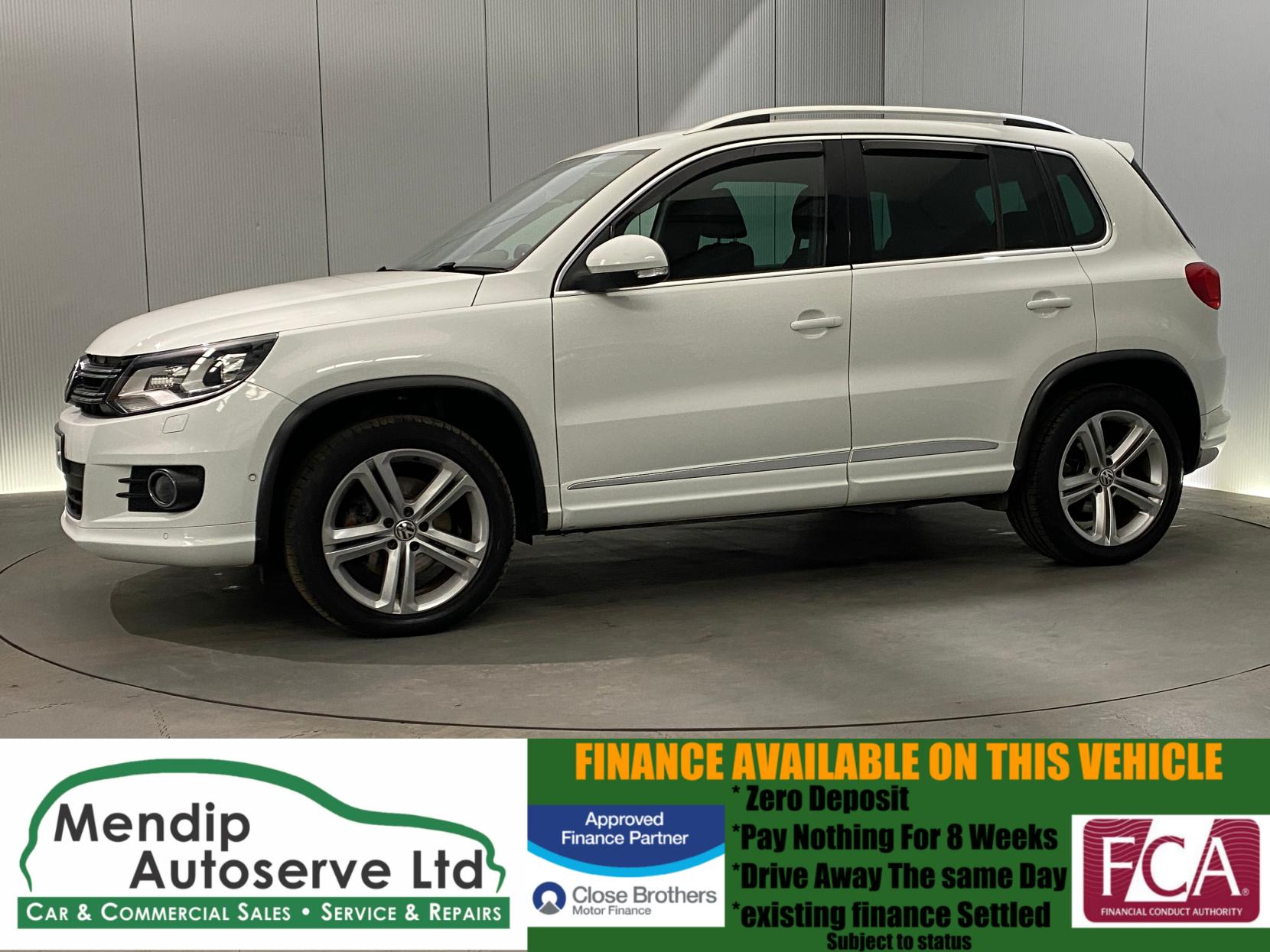 Volkswagen Tiguan 2.0 TDI BlueMotion Tech R-Line SUV 5dr Diesel DSG 4WD Euro 5 (s/s) (Nav) (140 ps)