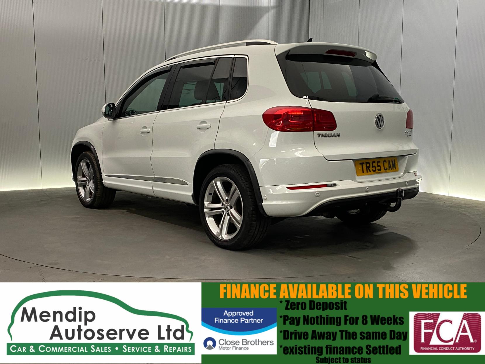 Volkswagen Tiguan 2.0 TDI BlueMotion Tech R-Line SUV 5dr Diesel DSG 4WD Euro 5 (s/s) (Nav) (140 ps)