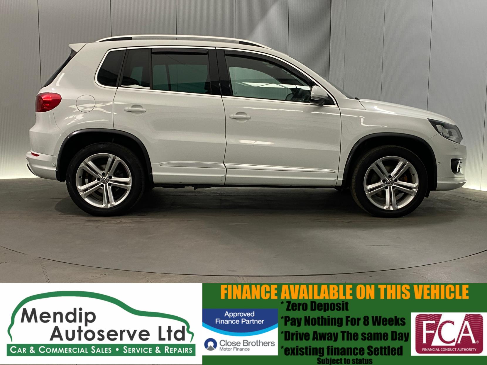 Volkswagen Tiguan 2.0 TDI BlueMotion Tech R-Line SUV 5dr Diesel DSG 4WD Euro 5 (s/s) (Nav) (140 ps)