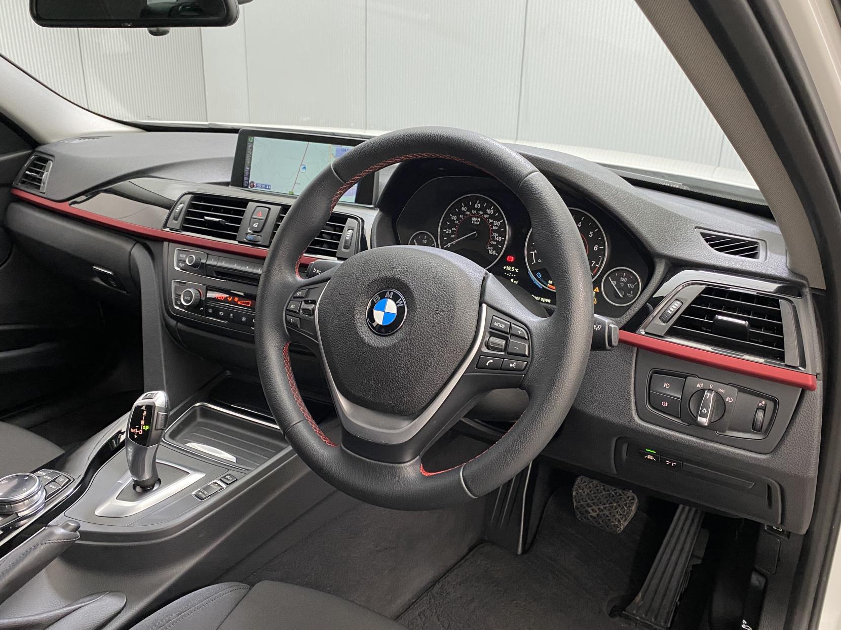 BMW 3 Series 2.0 320i Sport Touring 5dr Petrol Auto Euro 6 (s/s) (184 ps)