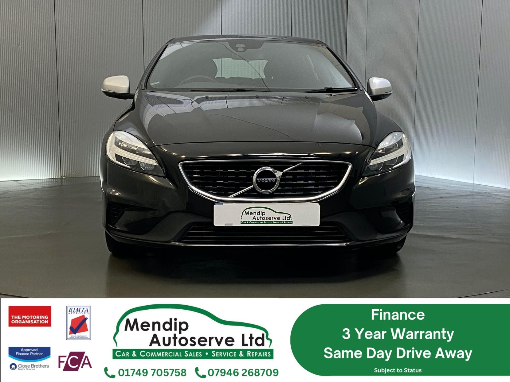 Volvo V40 2.0 T2 R-Design Hatchback 5dr Petrol Manual Euro 6 (s/s) (122 ps)