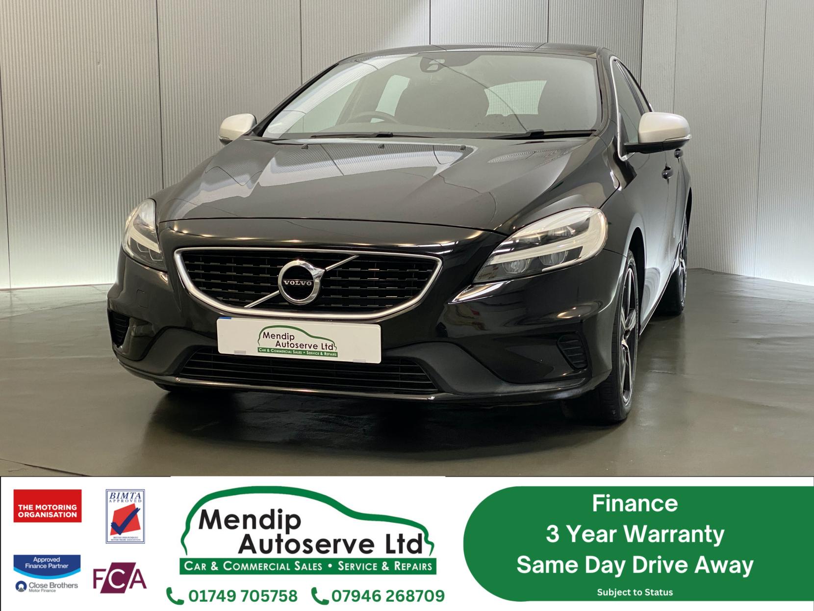 Volvo V40 2.0 T2 R-Design Hatchback 5dr Petrol Manual Euro 6 (s/s) (122 ps)