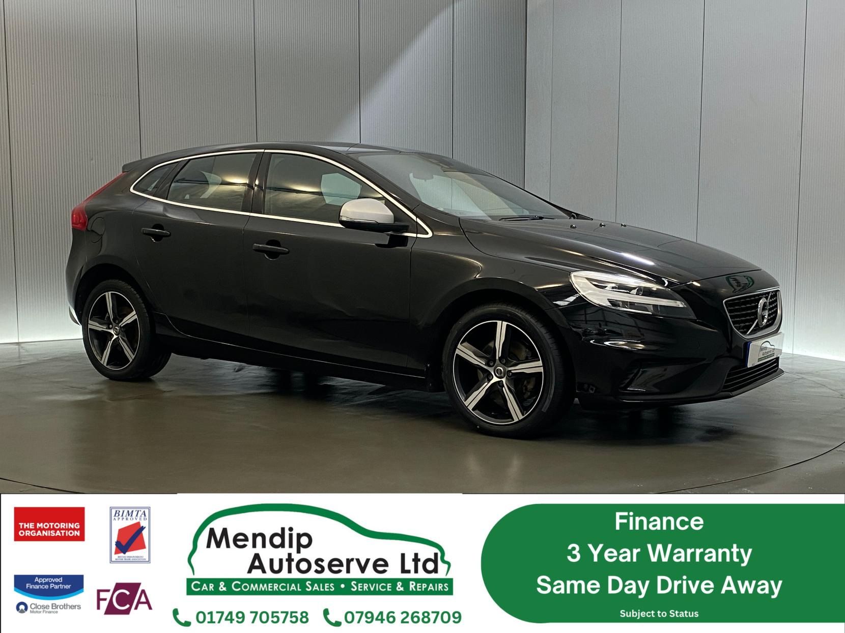 Volvo V40 2.0 T2 R-Design Hatchback 5dr Petrol Manual Euro 6 (s/s) (122 ps)